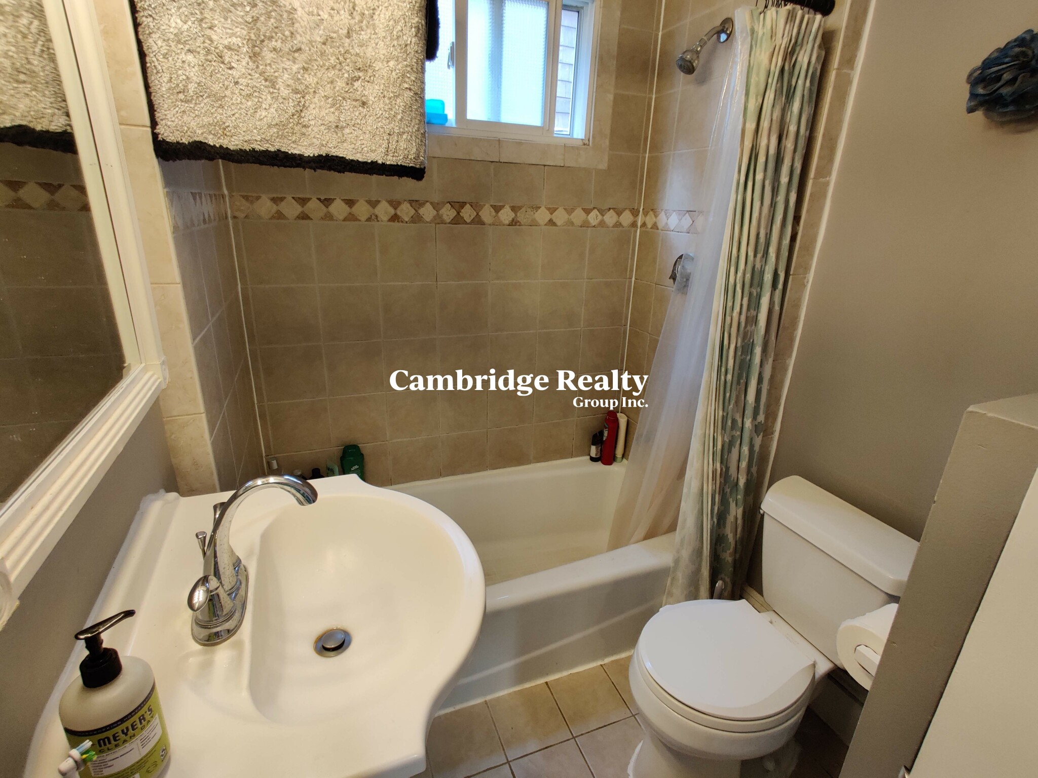 3.5 bed, 1 bath apartment for rent at 1 3 Edgar Ter Unit 2, Winter Hill — photo 17 of 21
