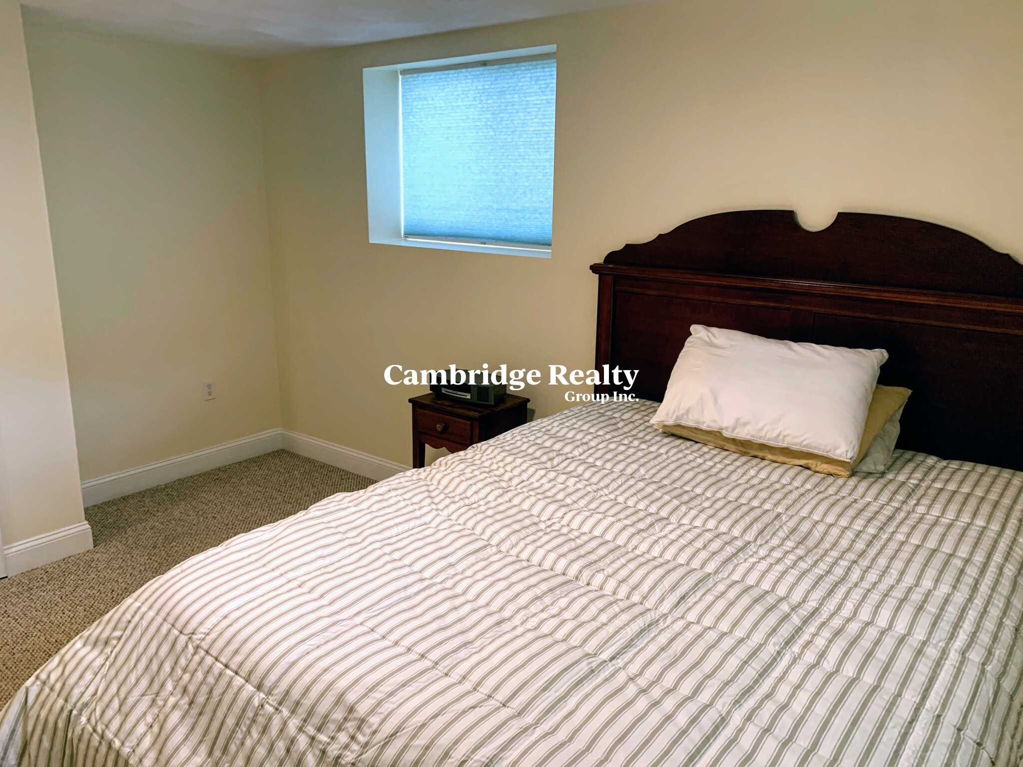 24 Glen St, East Somerville