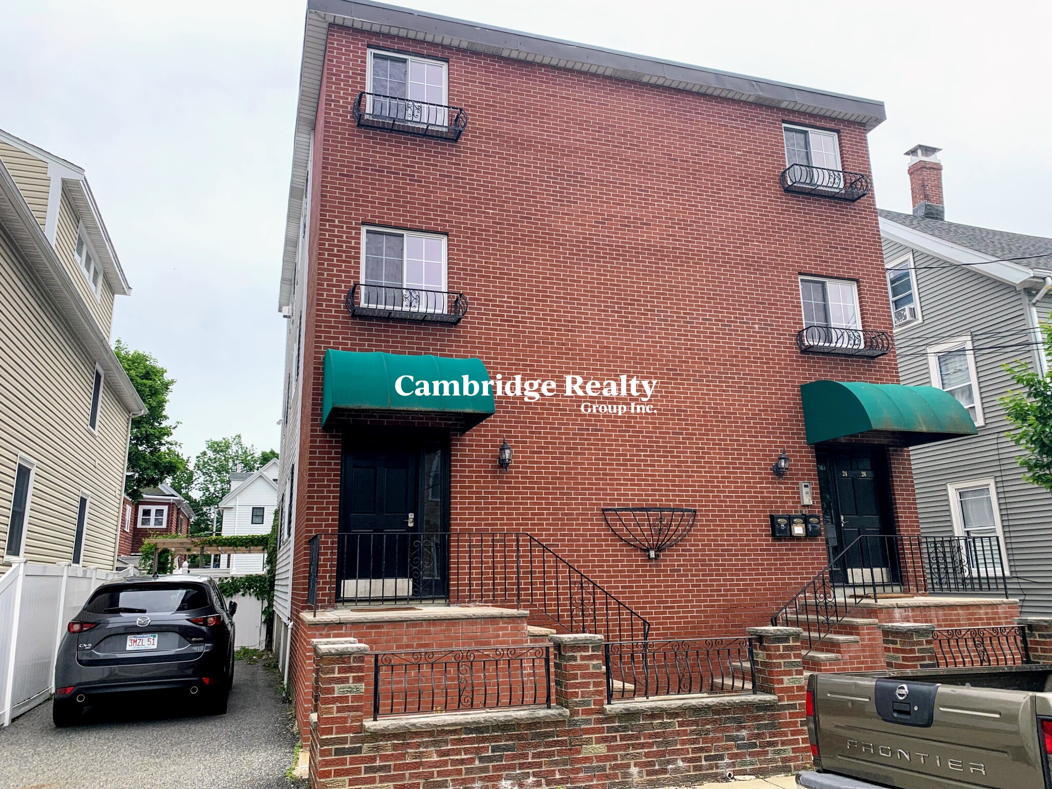 24 Glen St, East Somerville