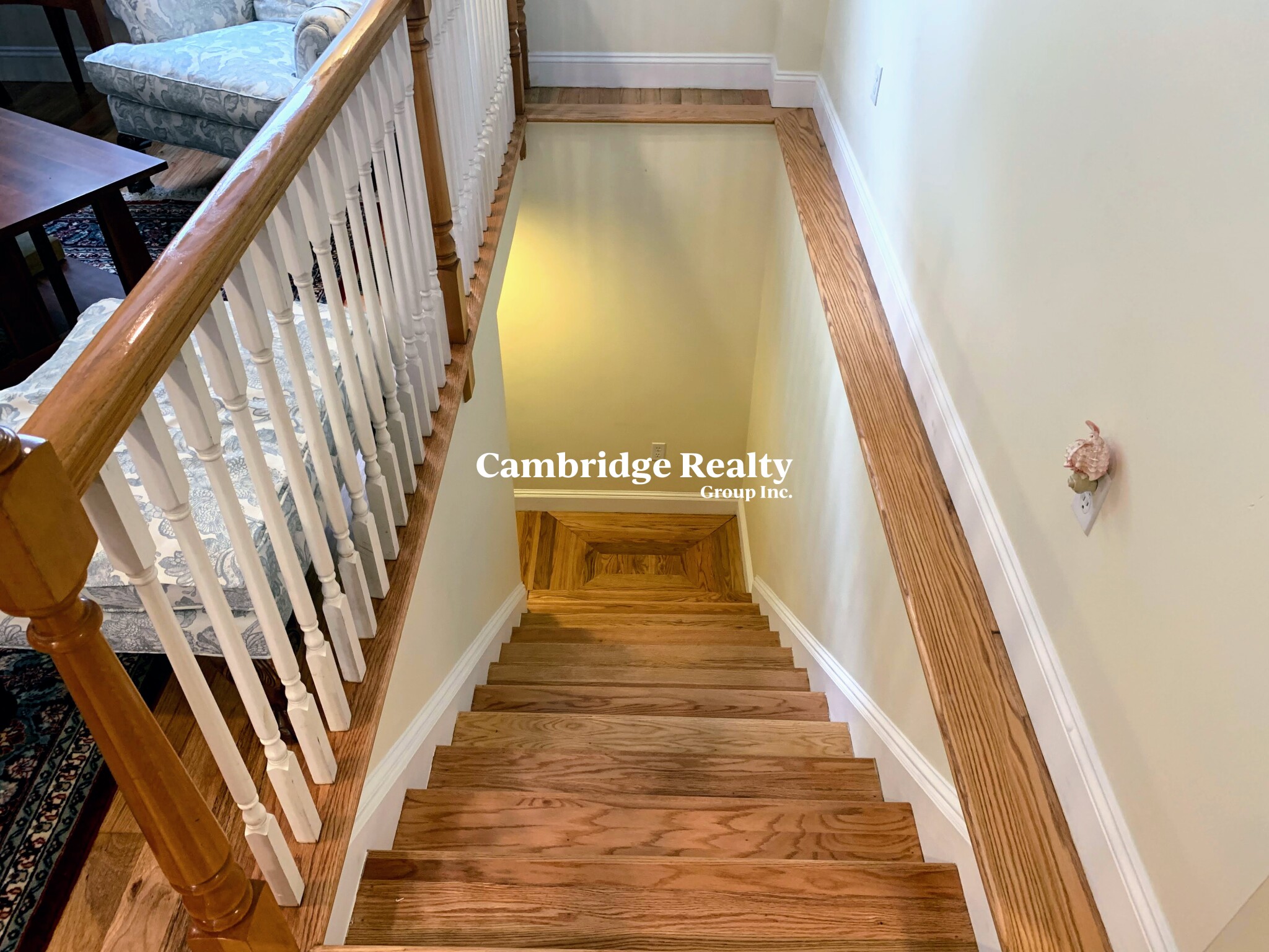 24 Glen St, East Somerville