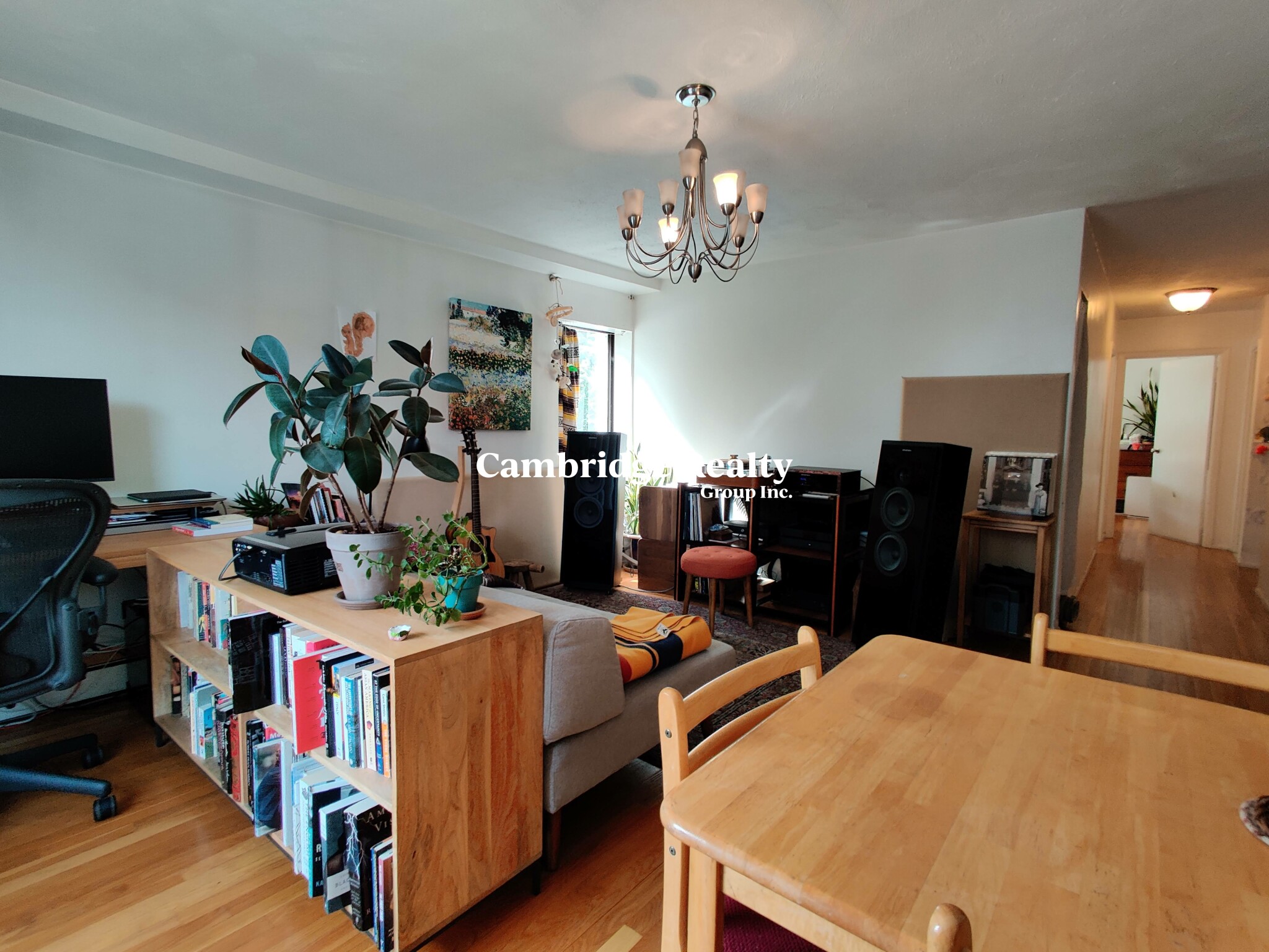 1643 Cambridge St, Harvard Square