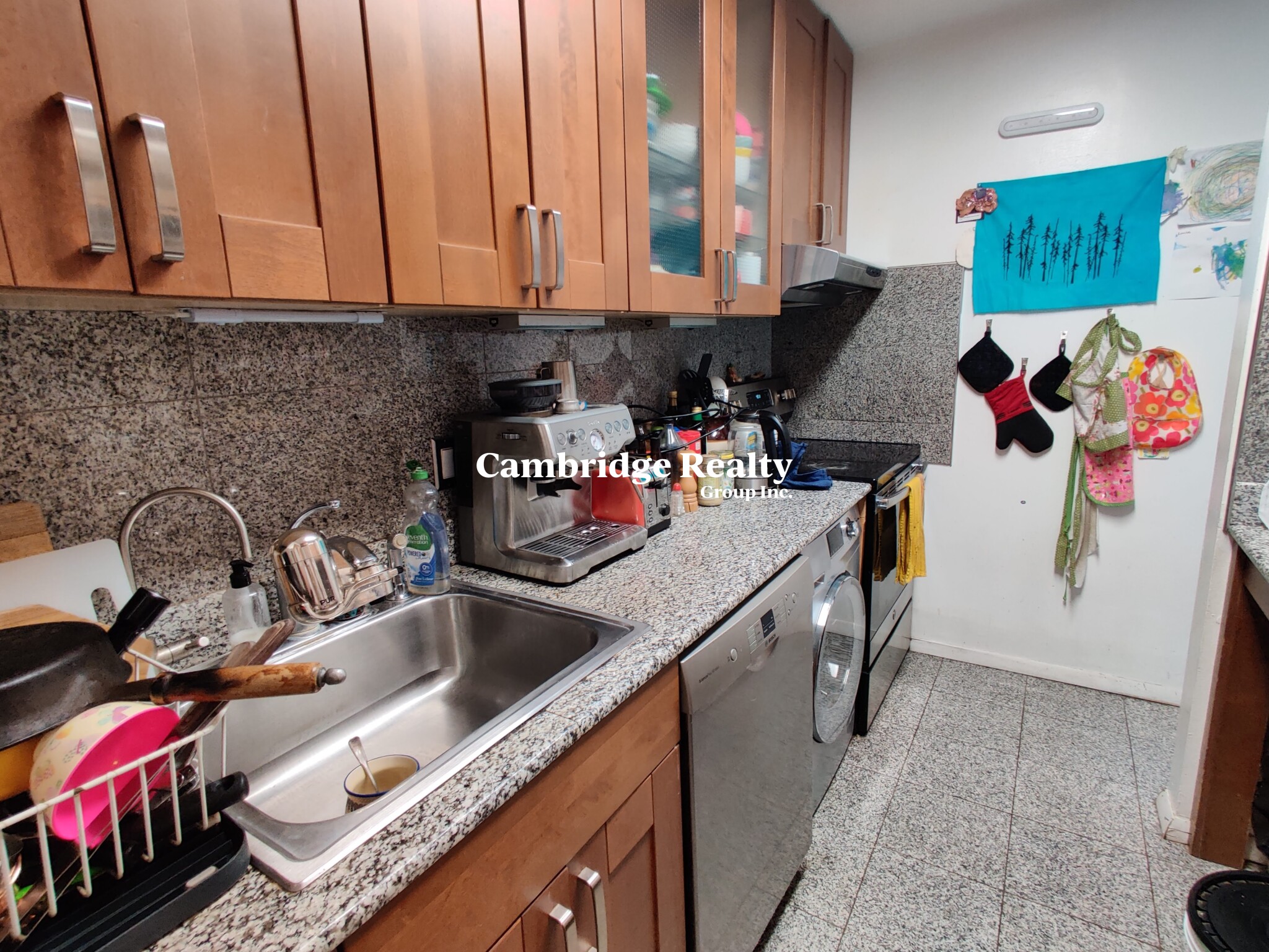 1643 Cambridge St, Harvard Square