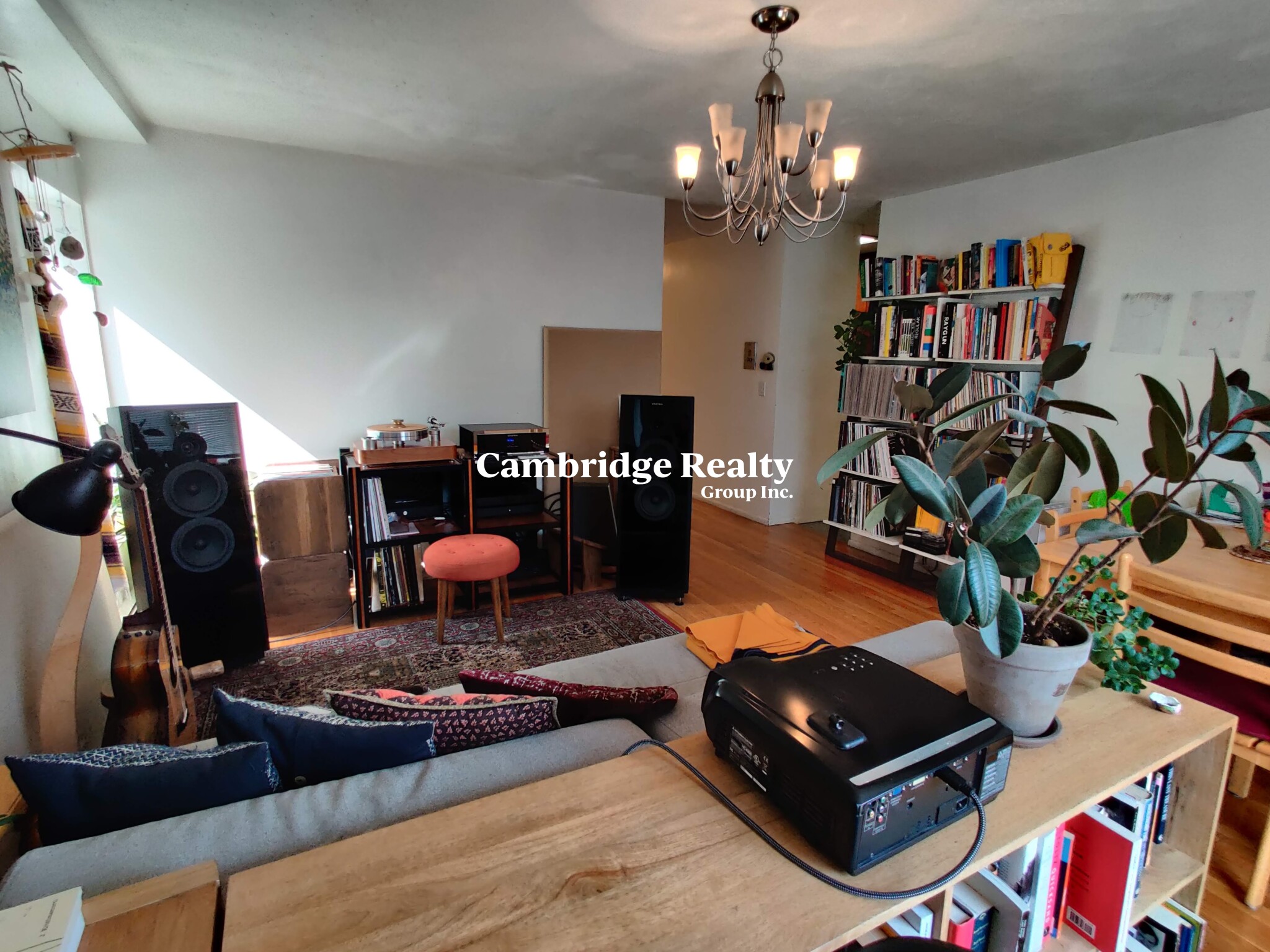 1643 Cambridge St, Harvard Square