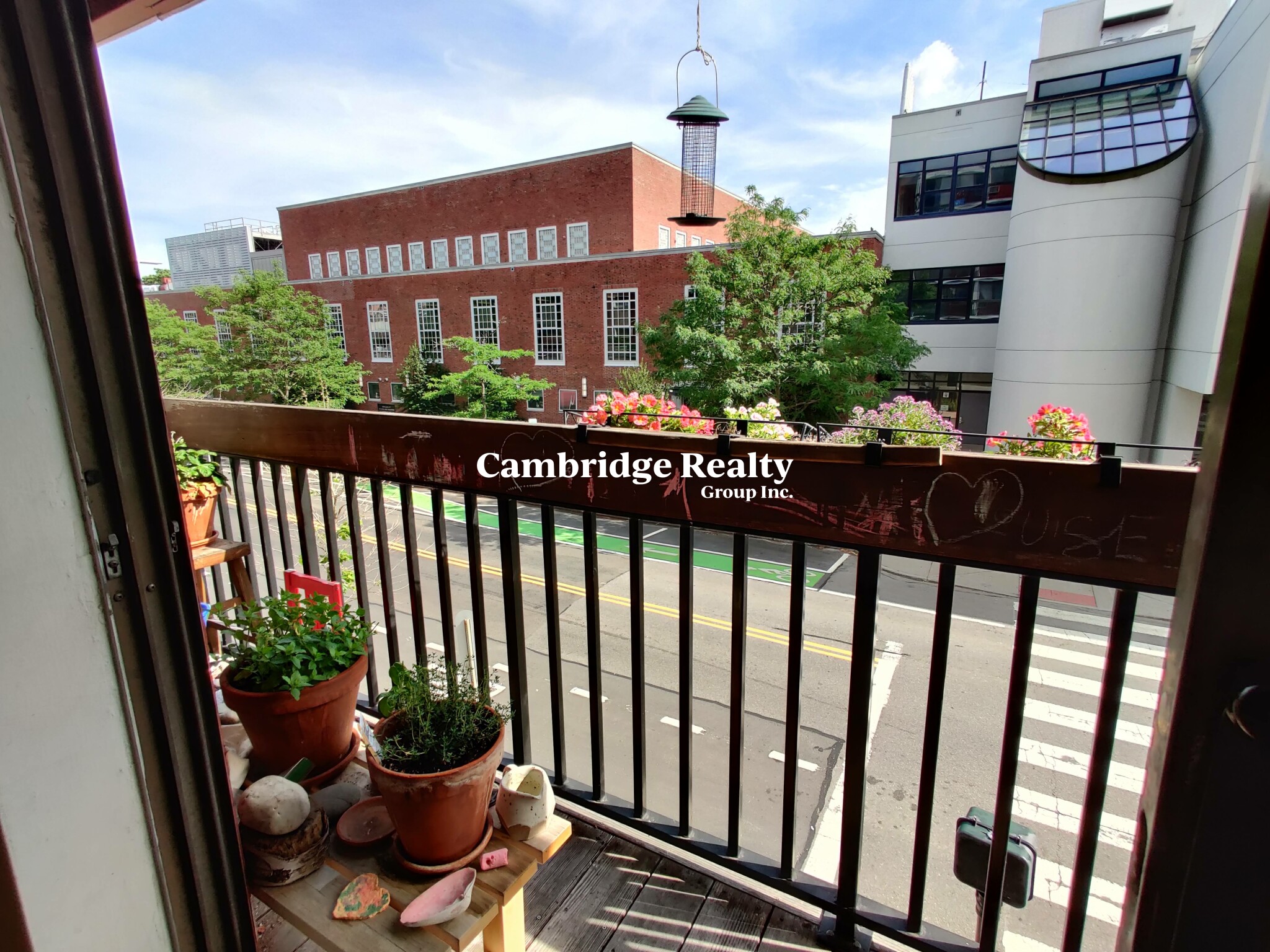 1643 Cambridge St, Harvard Square