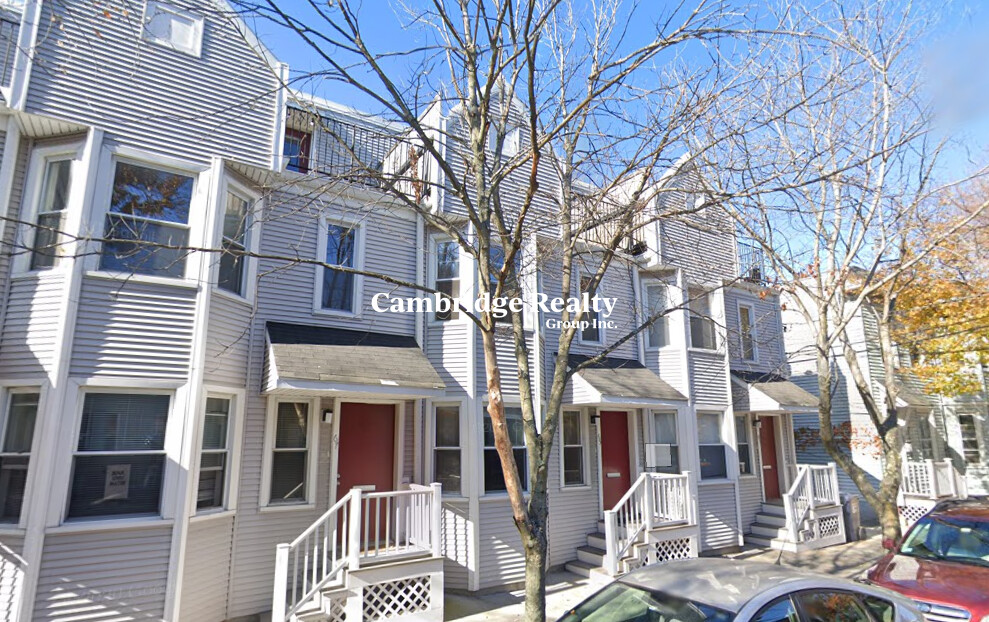 65 Fulkerson St, East Cambridge