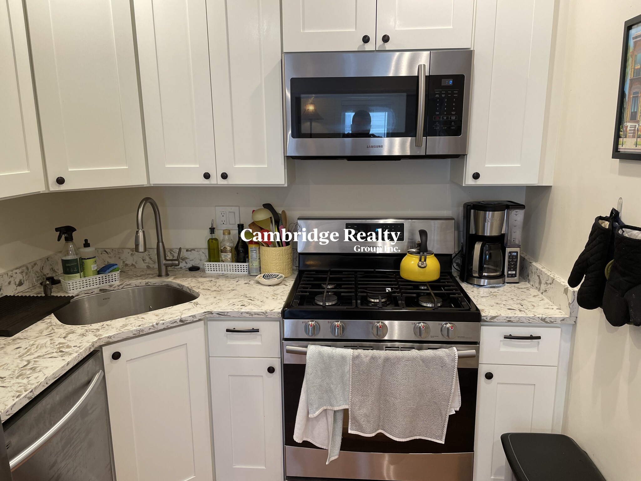 212 Green St, Central Square