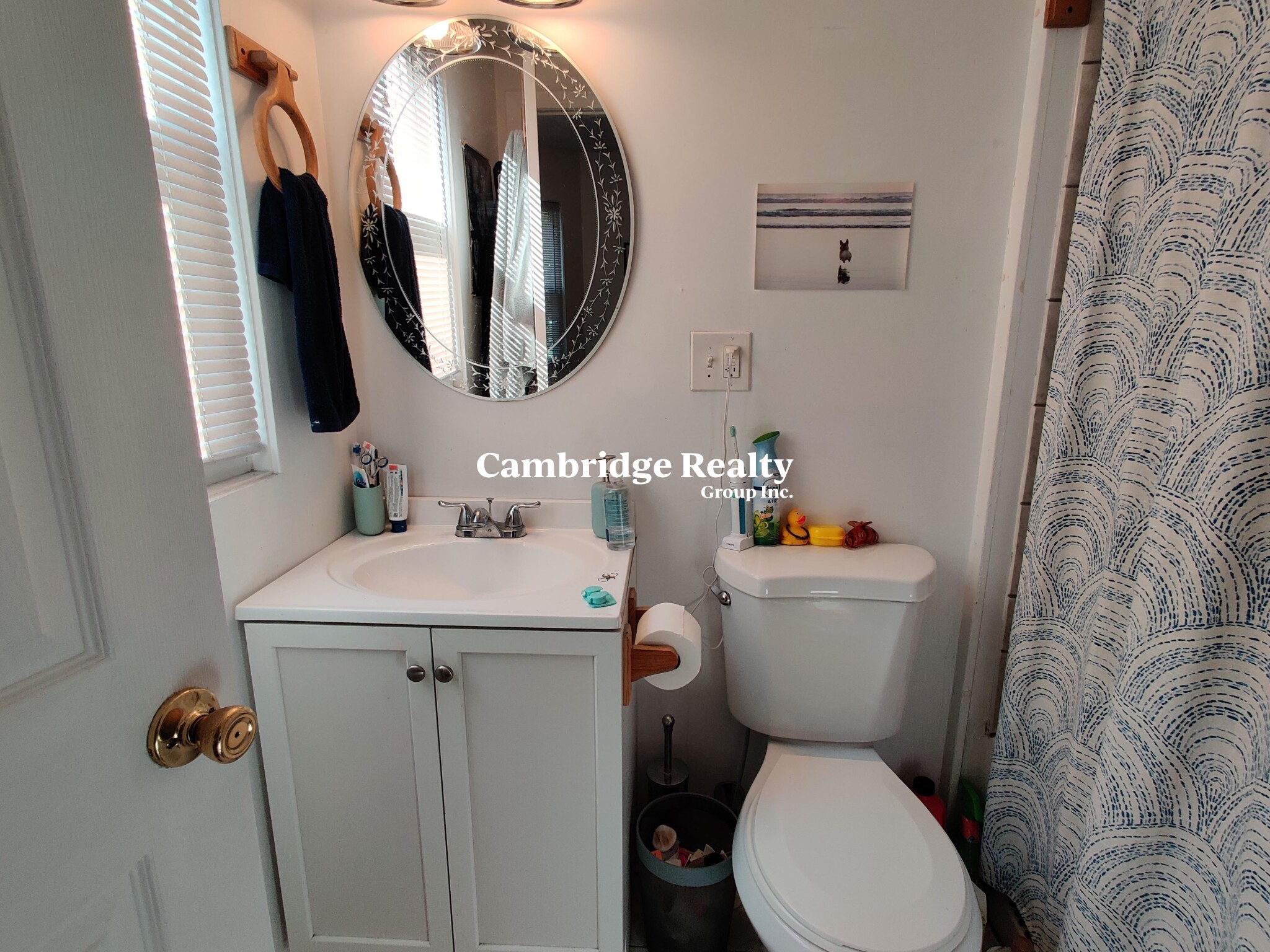 4 bed, 2 bath apartment for rent at 86 Fellsway Unit 2, Winter Hill — photo 4 of 14