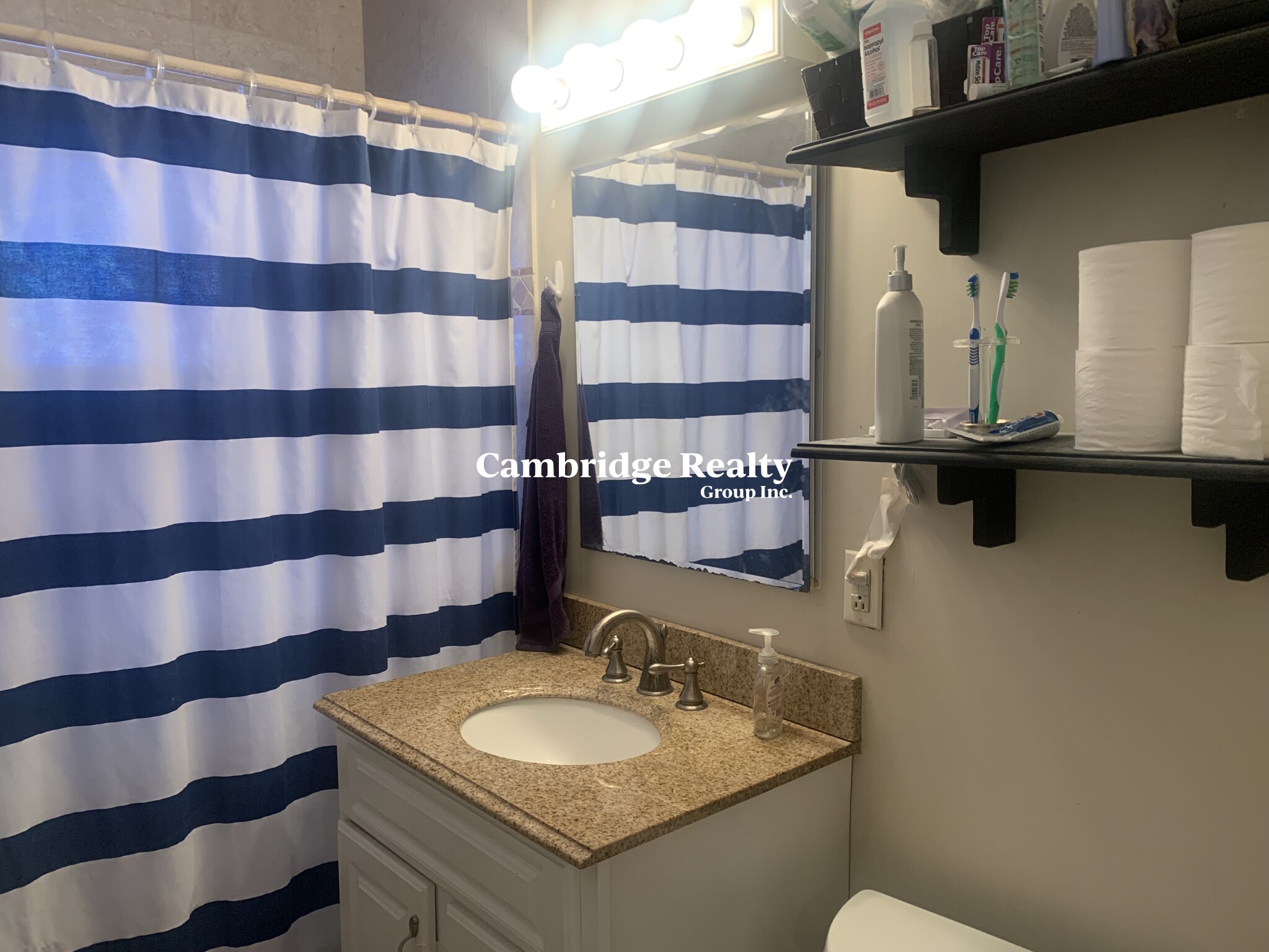 48 Orchard St, Medford