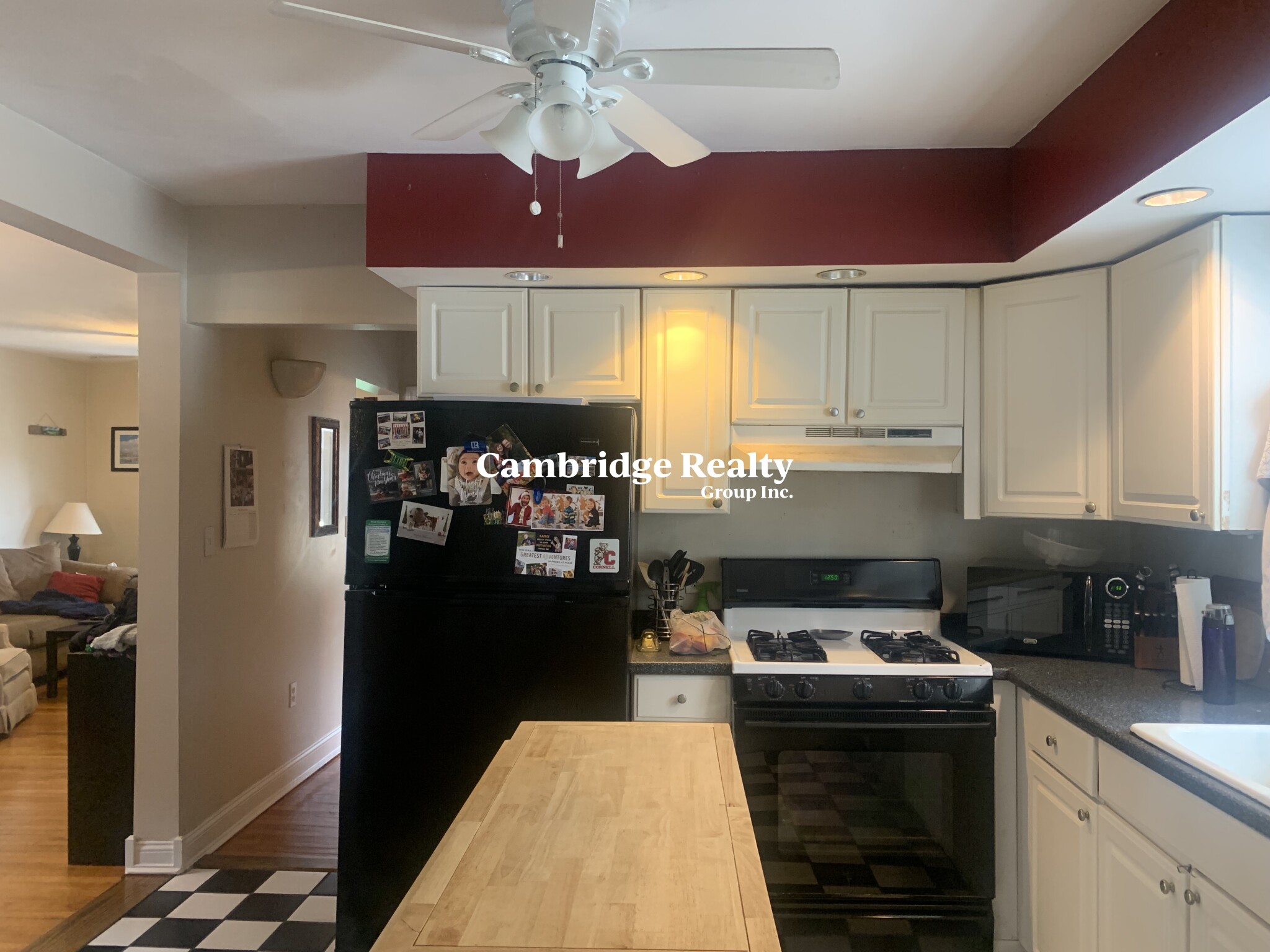 48 Orchard St, Medford