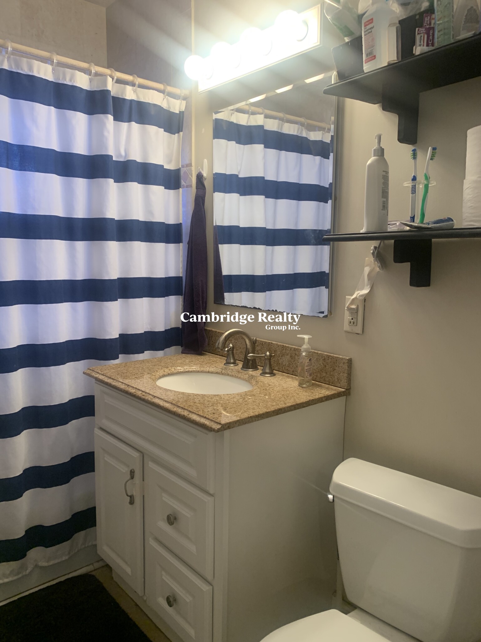 48 Orchard St, Medford