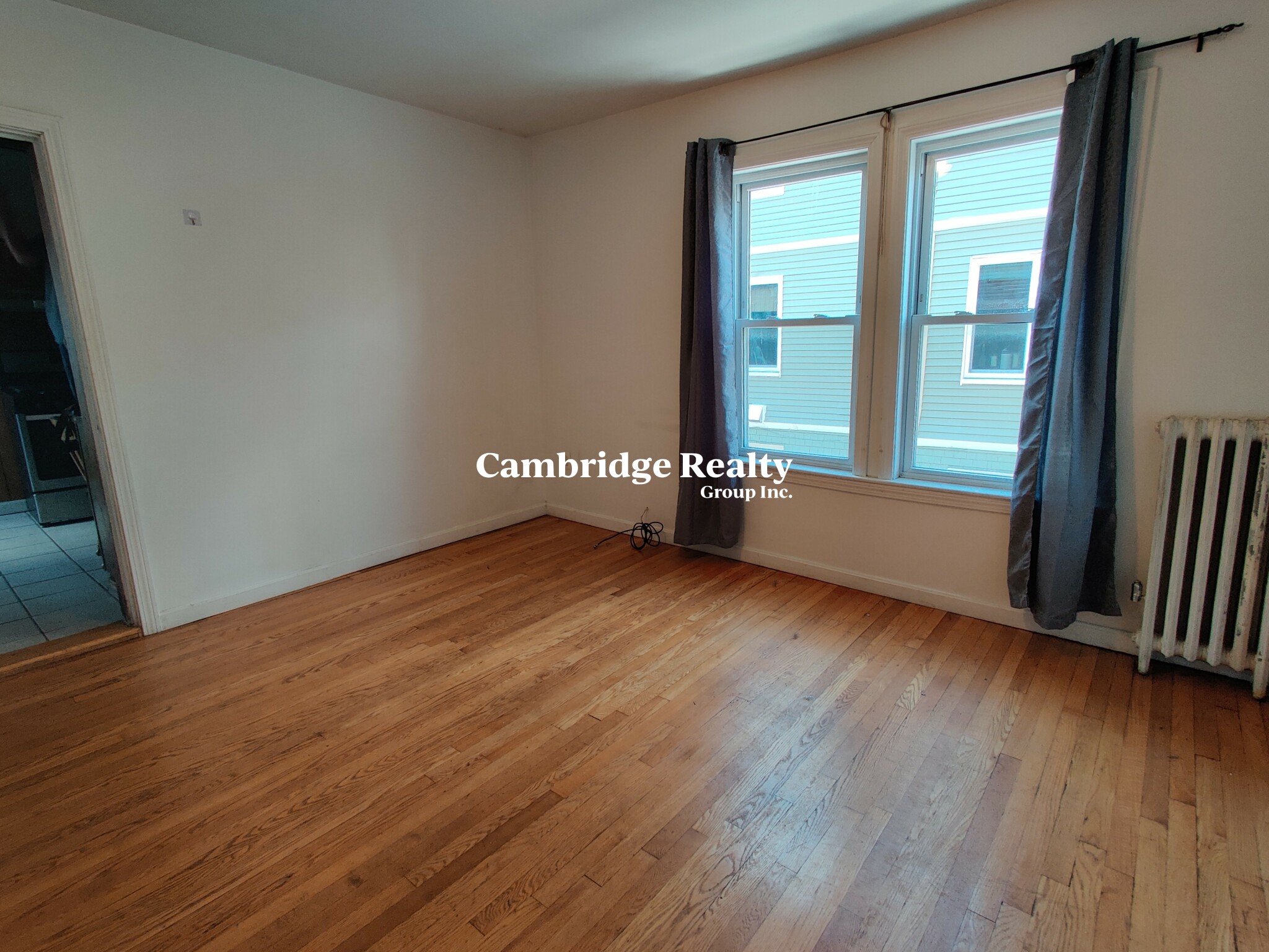 5 bed, 1 bath apartment for rent at 594 Broadway Unit 2, Ball Square — photo 6 of 20
