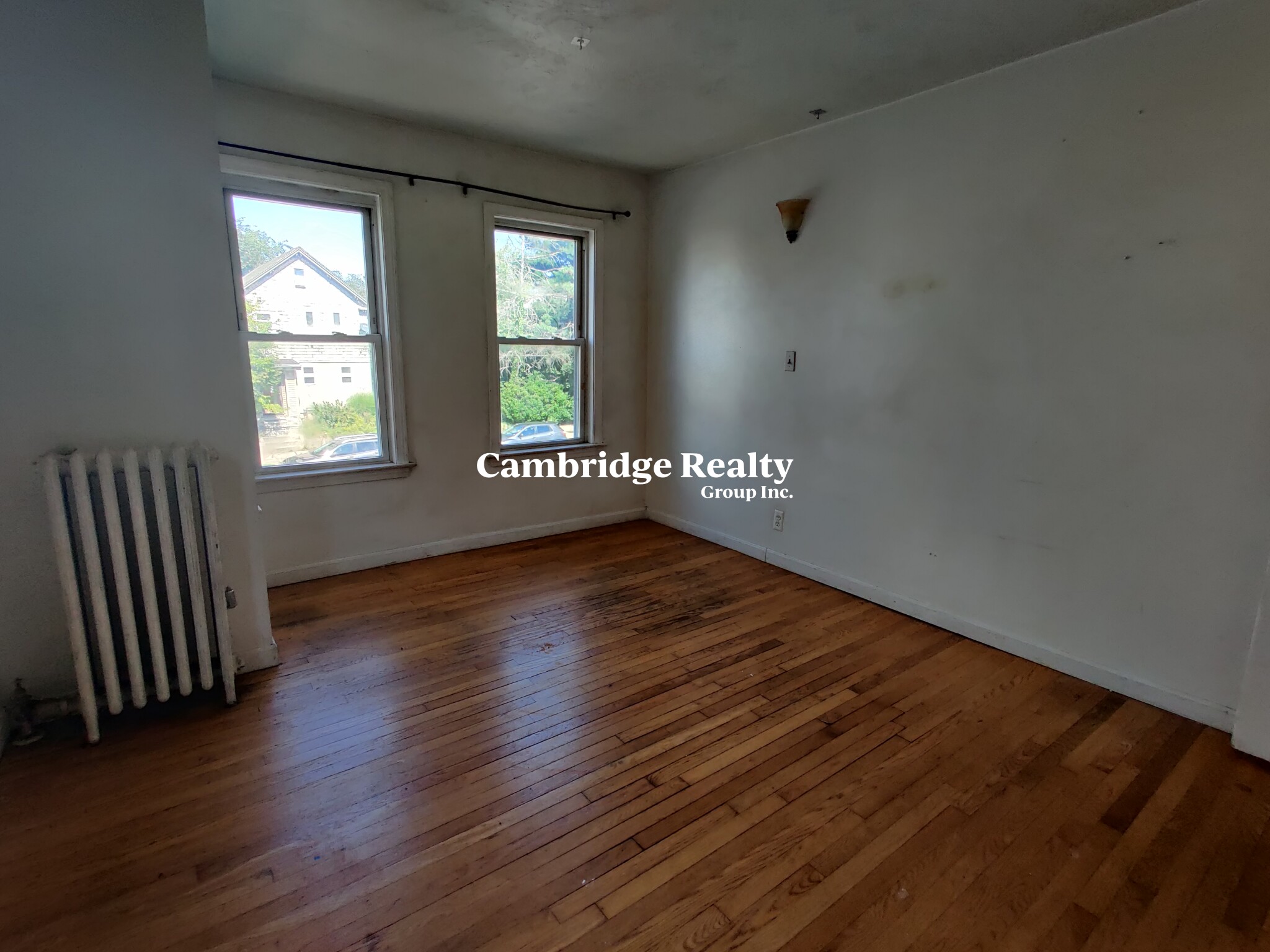 5 bed, 1 bath apartment for rent at 594 Broadway Unit 2, Ball Square — photo 5 of 20