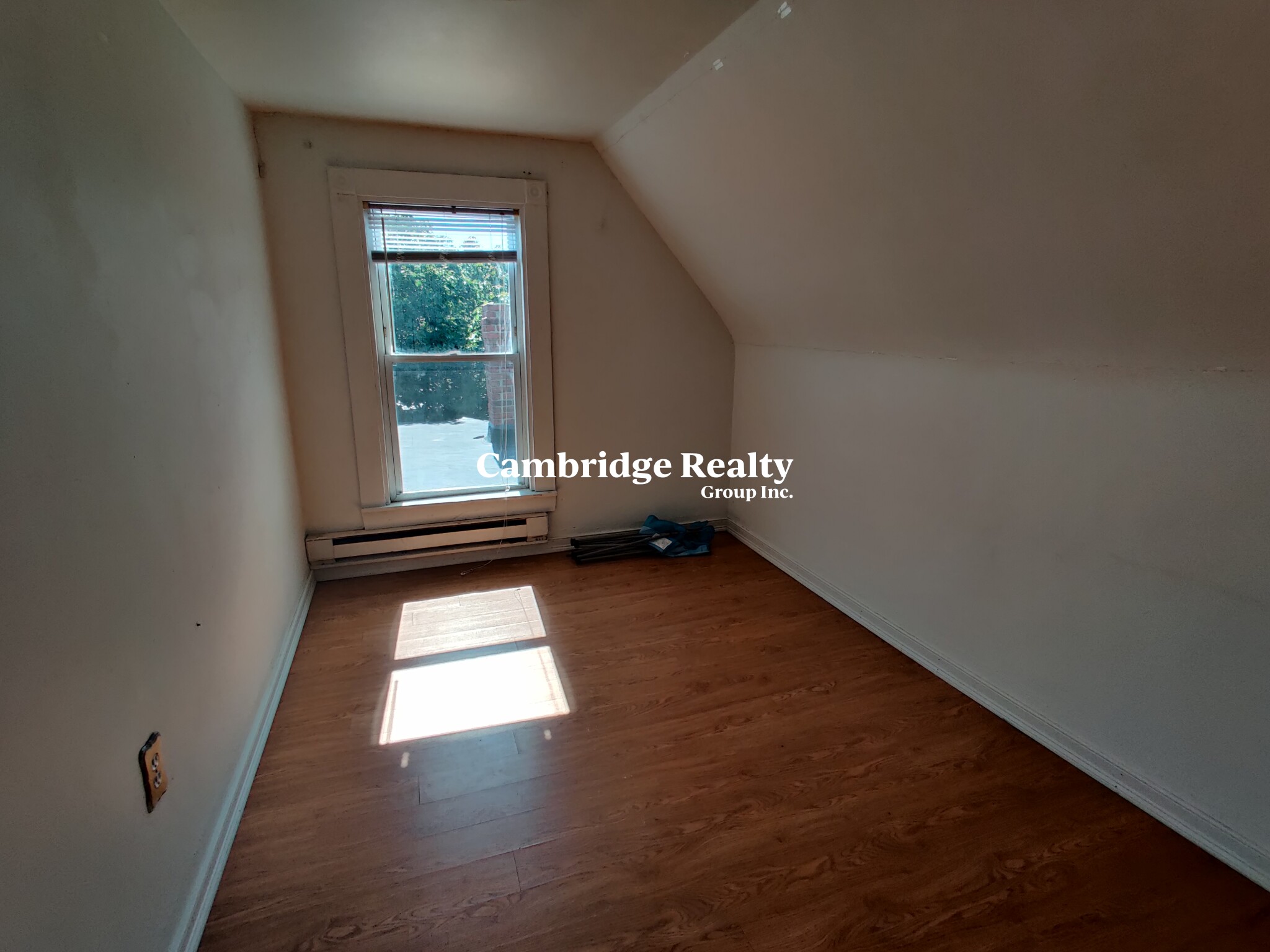 5 bed, 1 bath apartment for rent at 594 Broadway Unit 2, Ball Square — photo 15 of 20