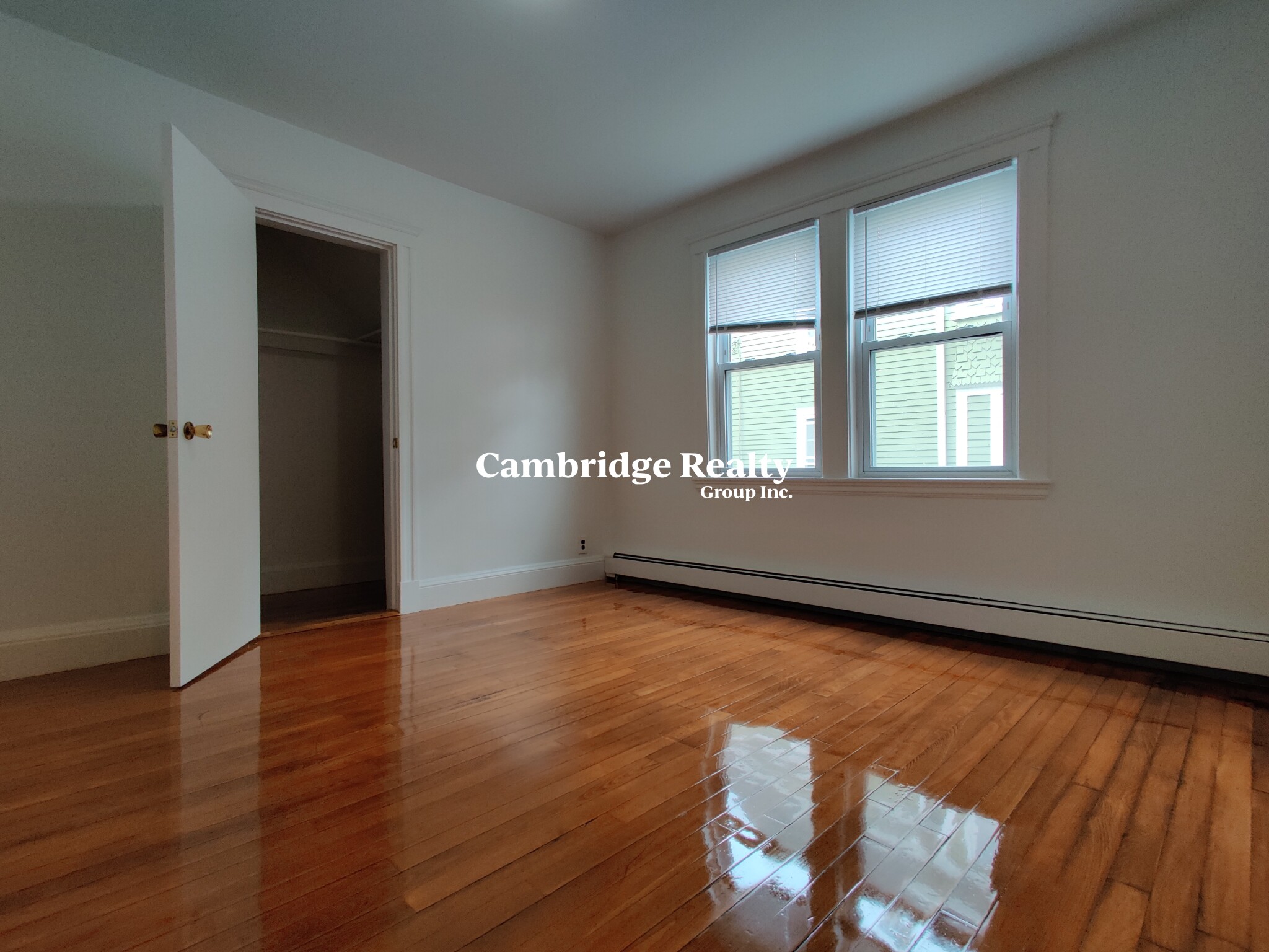 25 Conwell Ave, West Somerville