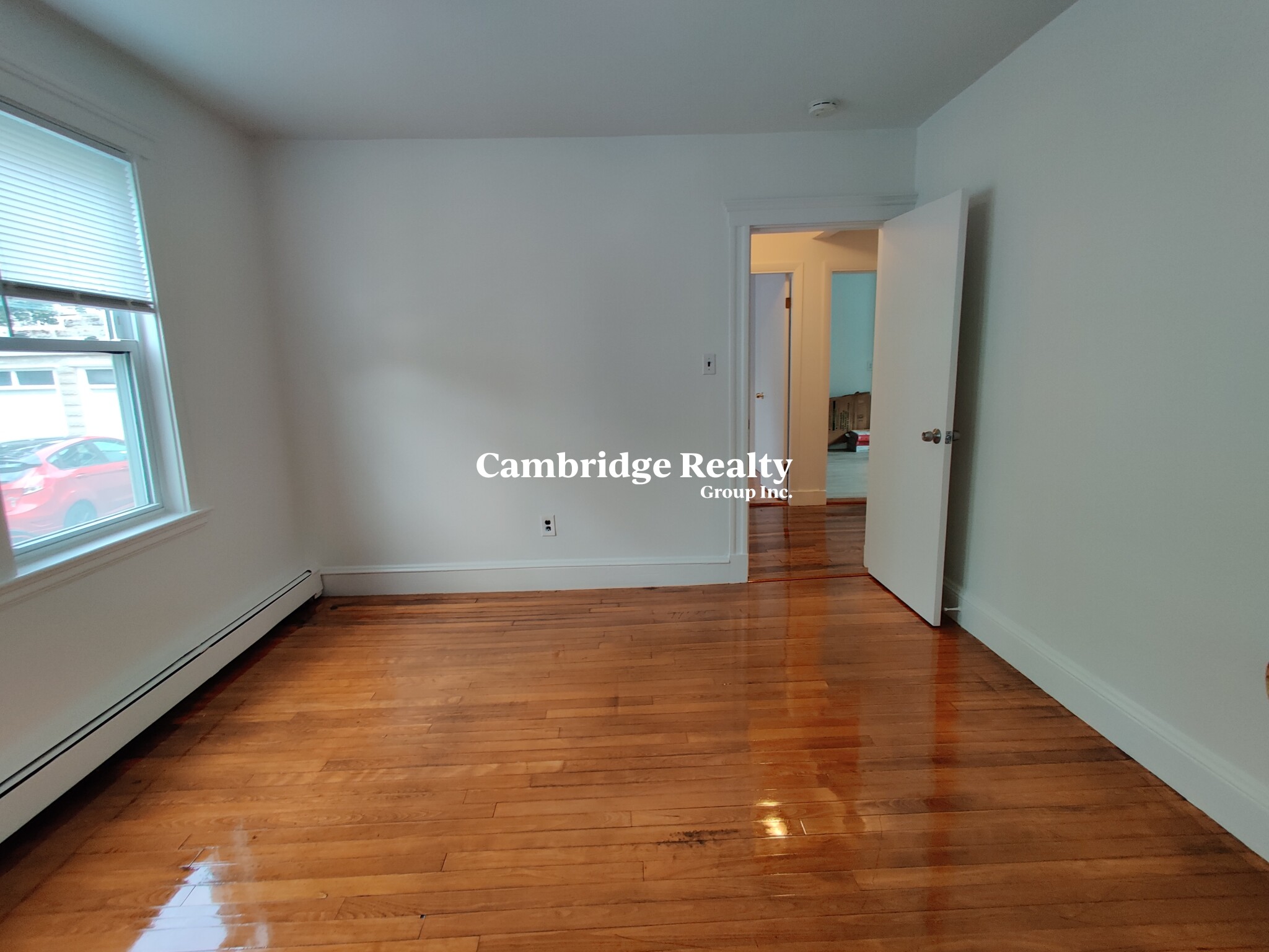 25 Conwell Ave, West Somerville