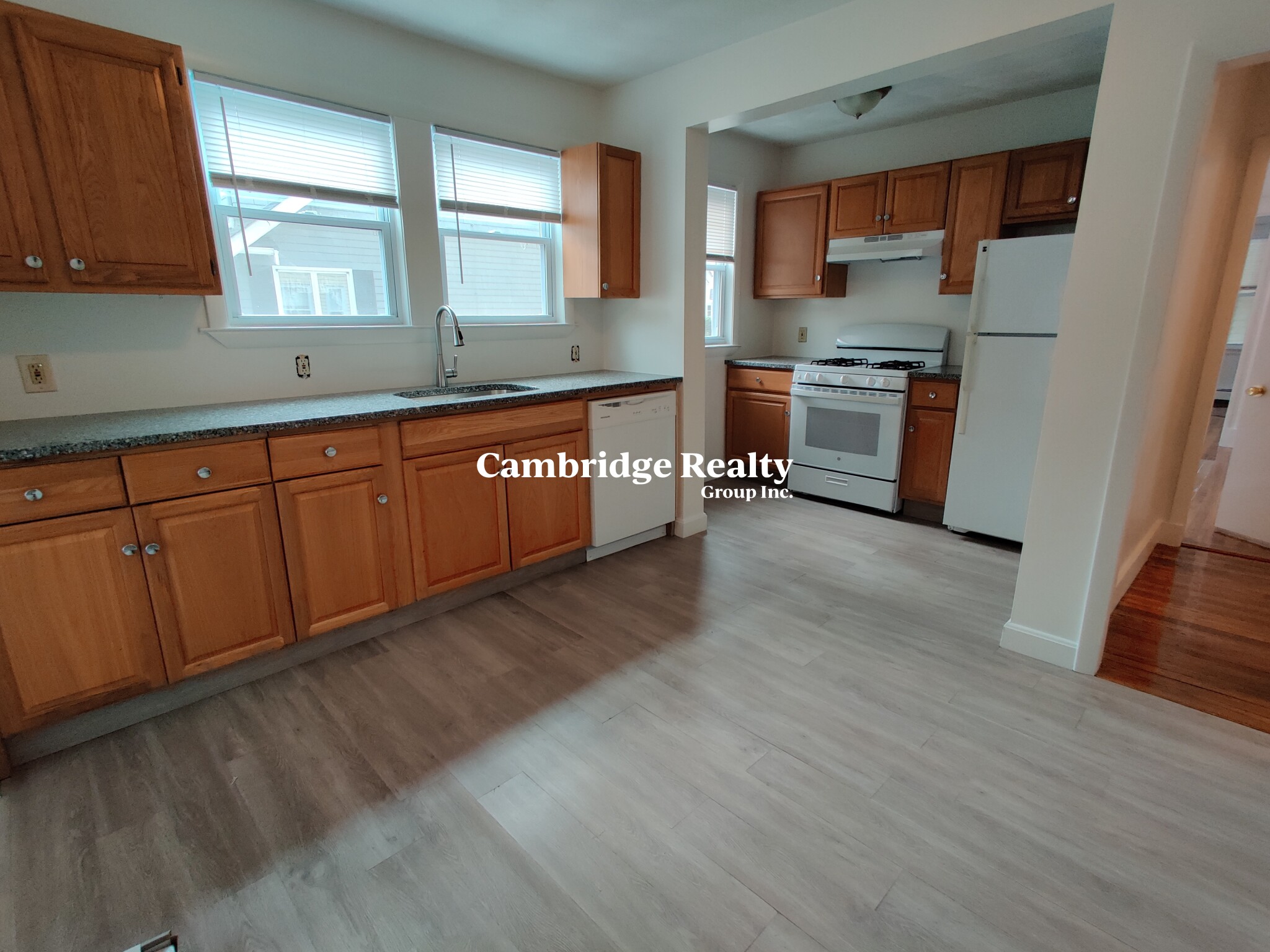 25 Conwell Ave, West Somerville