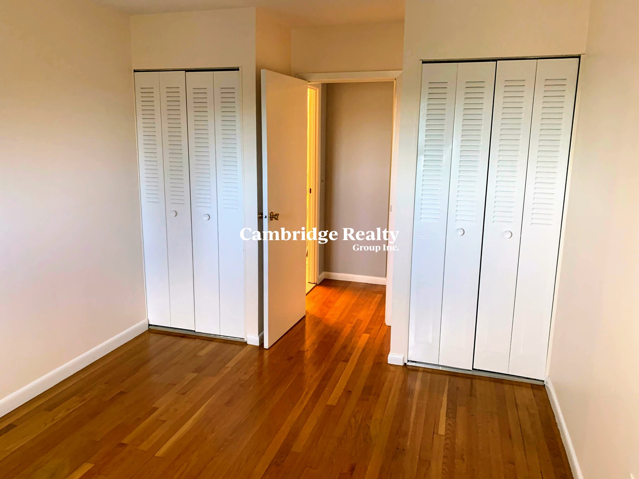 1643 Cambridge St, Harvard Square