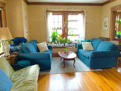 48 Cleveland St, Arlington