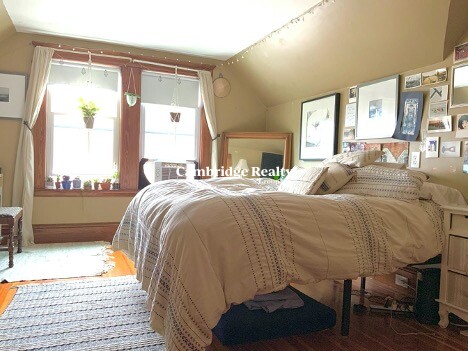 48 Cleveland St, Arlington