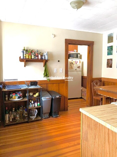 48 Cleveland St, Arlington