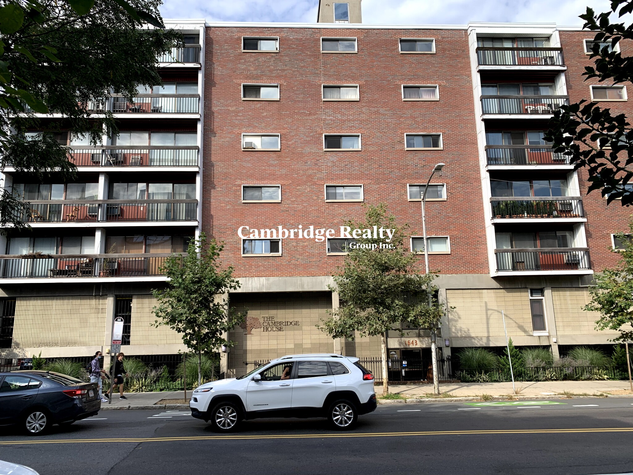 1643 Cambridge St, Harvard Square