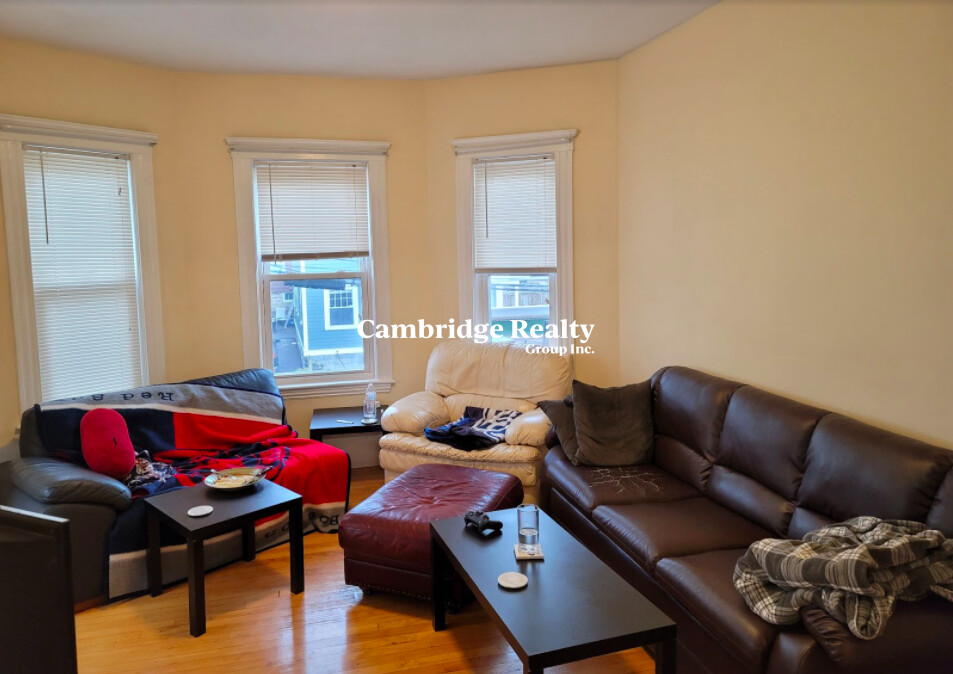 125 Hillsdale Rd, Powderhouse