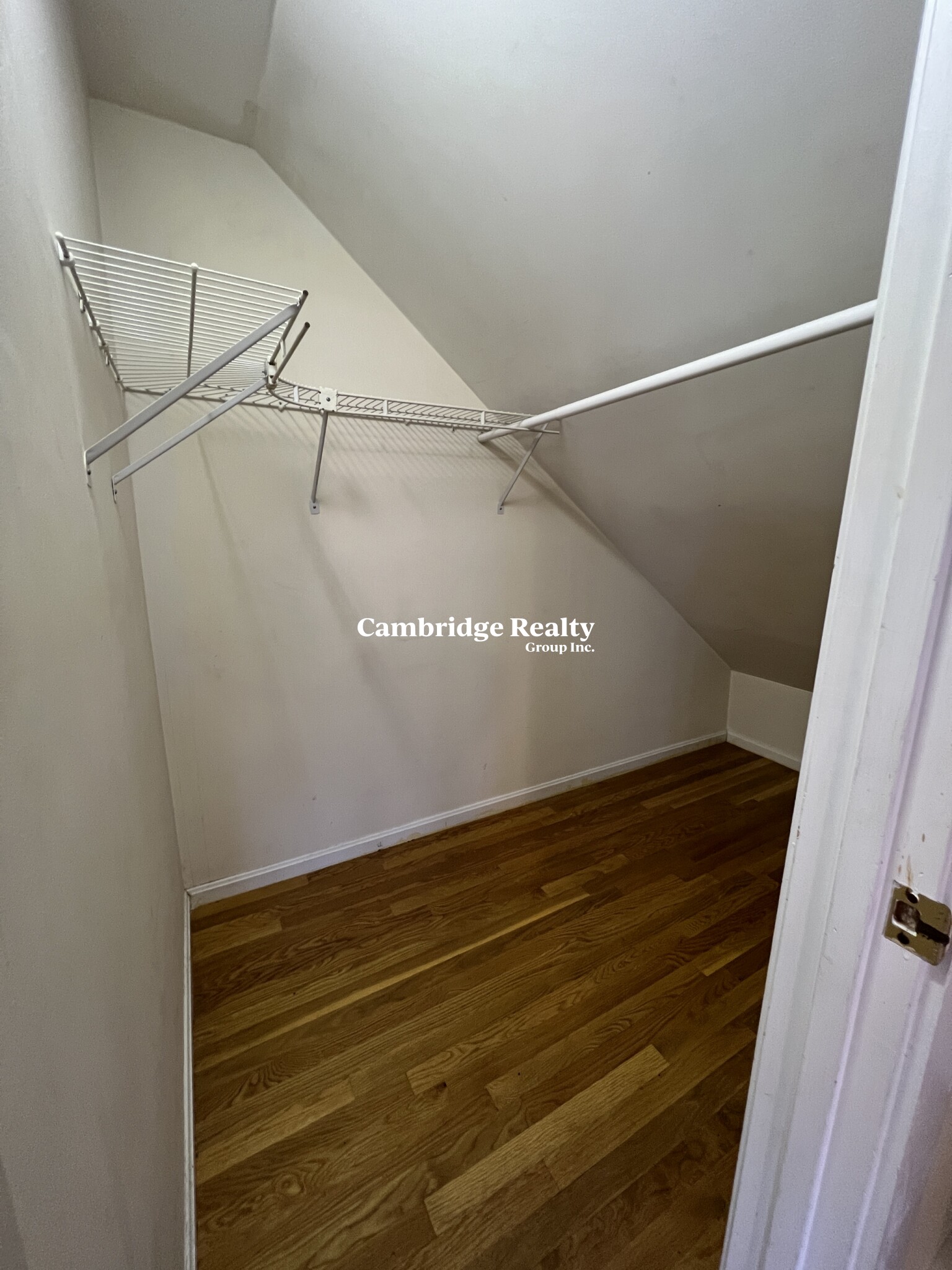 24 Alewife Brook Pkwa, North Cambridge