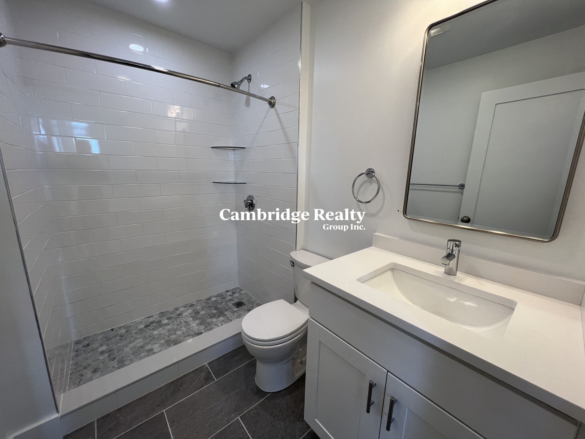 406 Columbia St, Wellington-Harrington