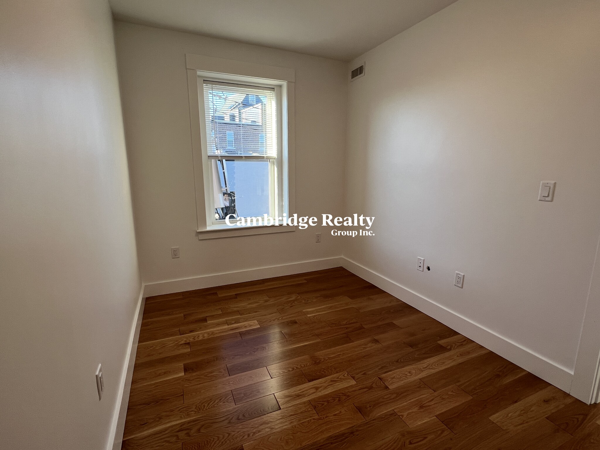 406 Columbia St, Wellington-Harrington