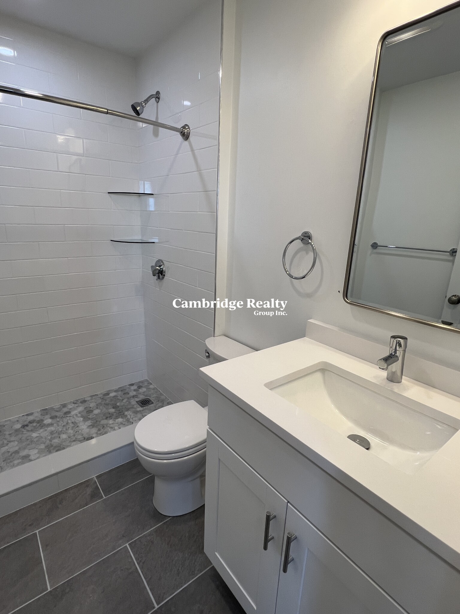 406 Columbia St, Wellington-Harrington