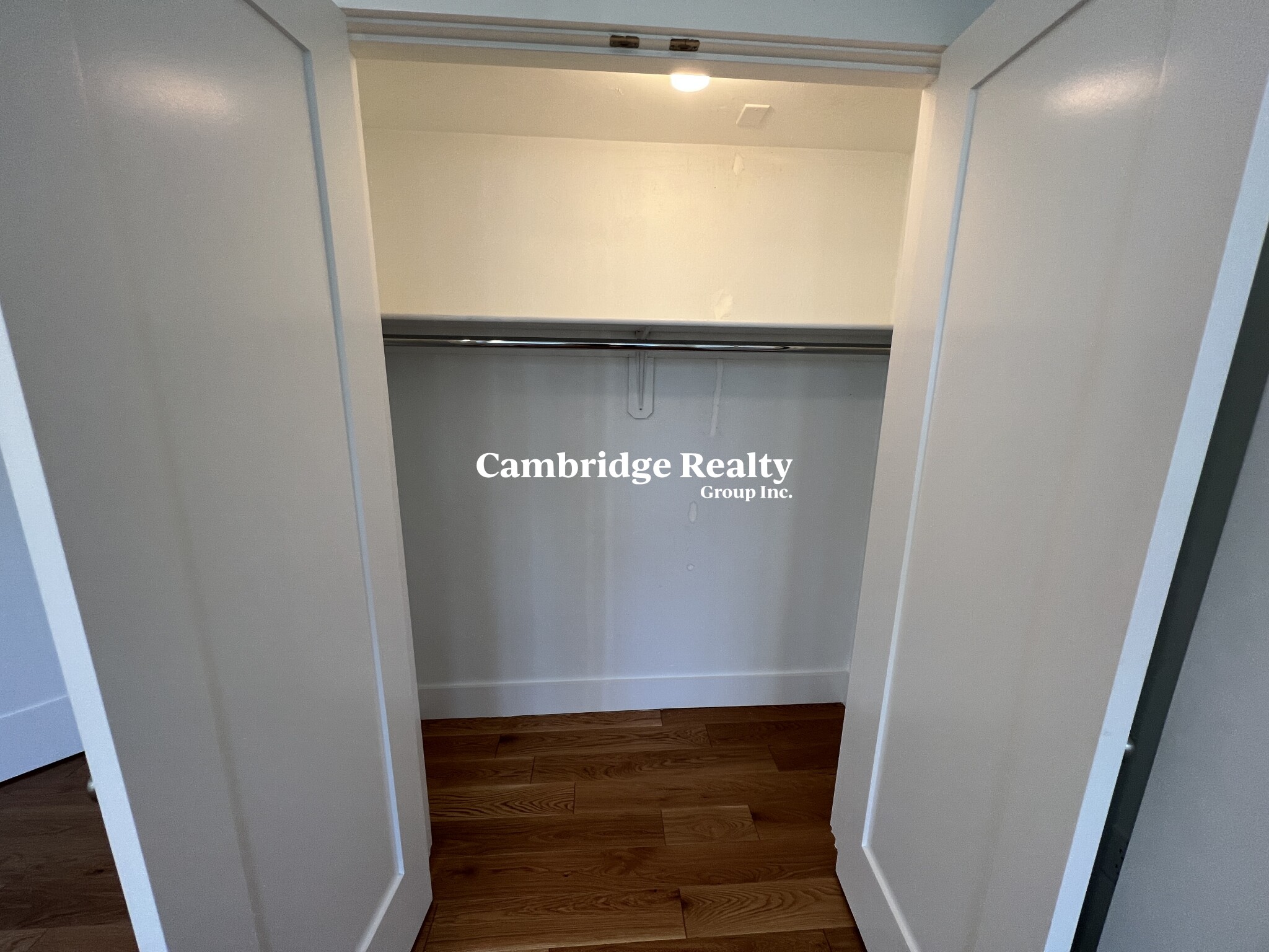 406 Columbia St, Wellington-Harrington