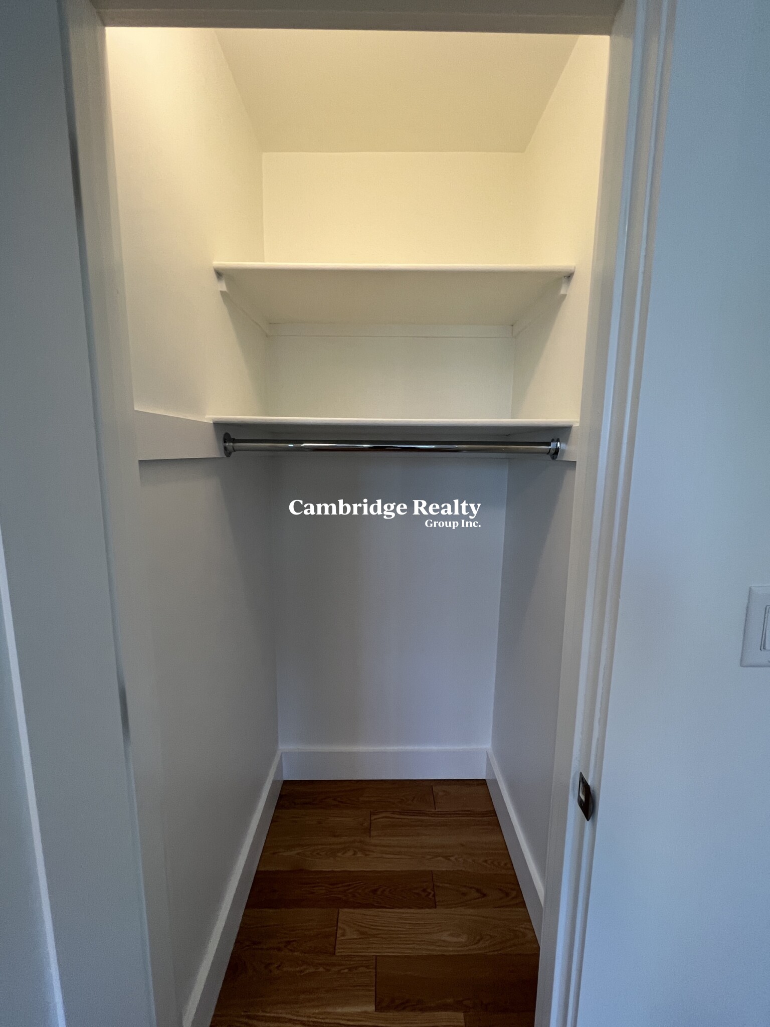 406 Columbia St, Wellington-Harrington