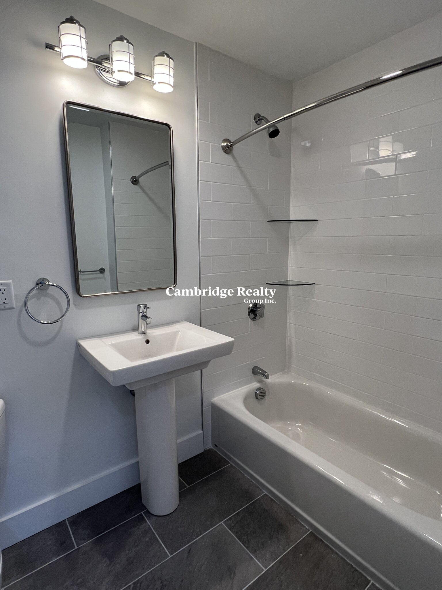 406 Columbia St, Wellington-Harrington