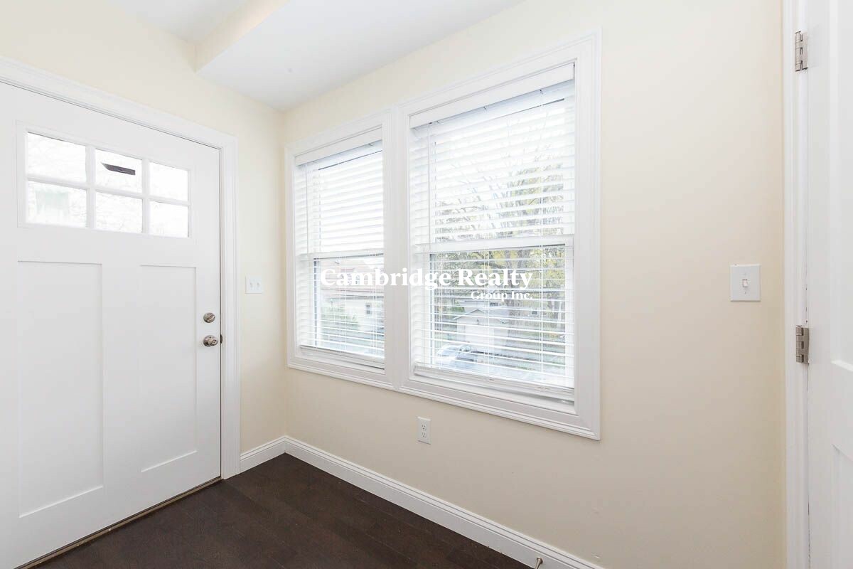 39 Harvard St, Medford