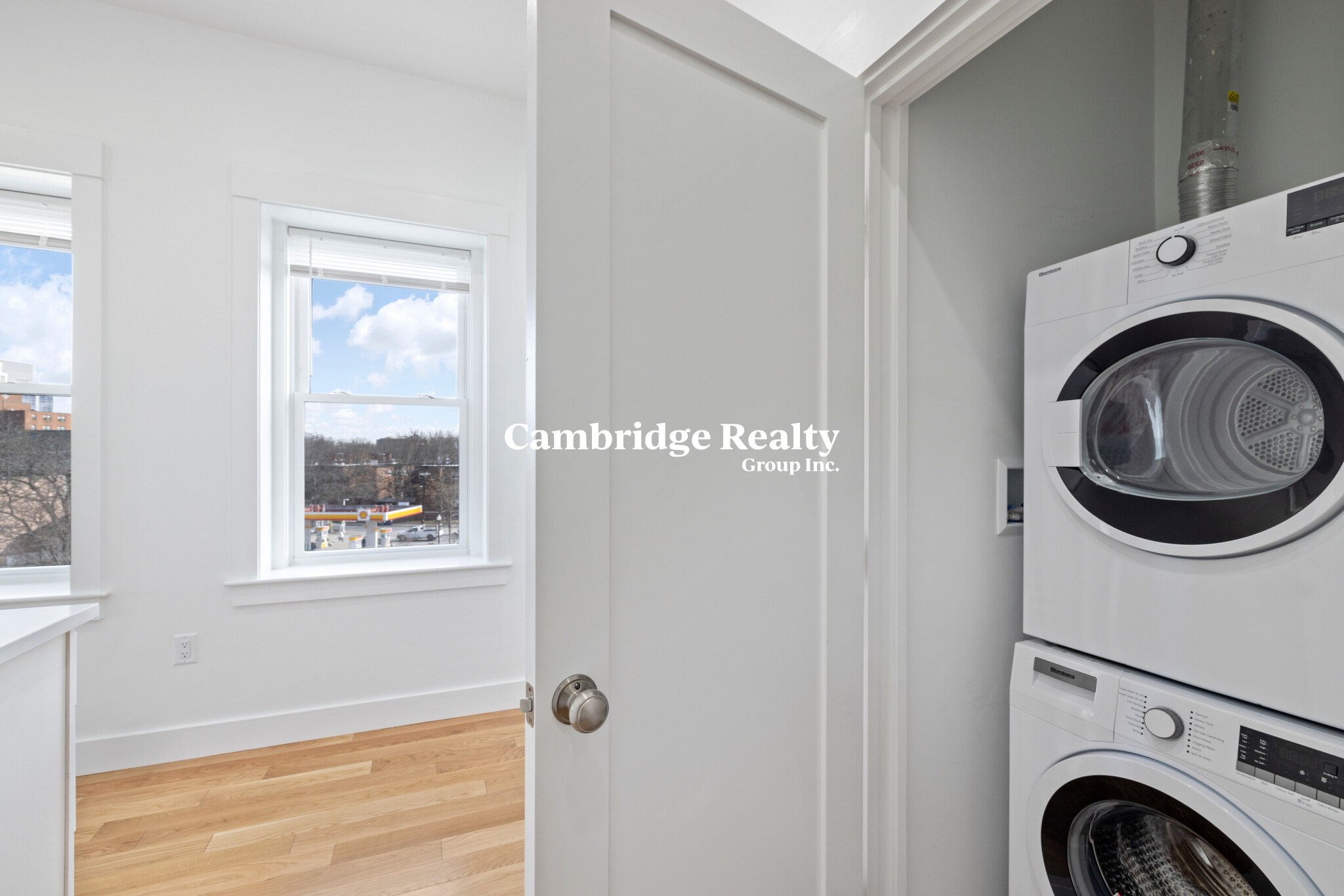 406 Columbia St, Inman Square