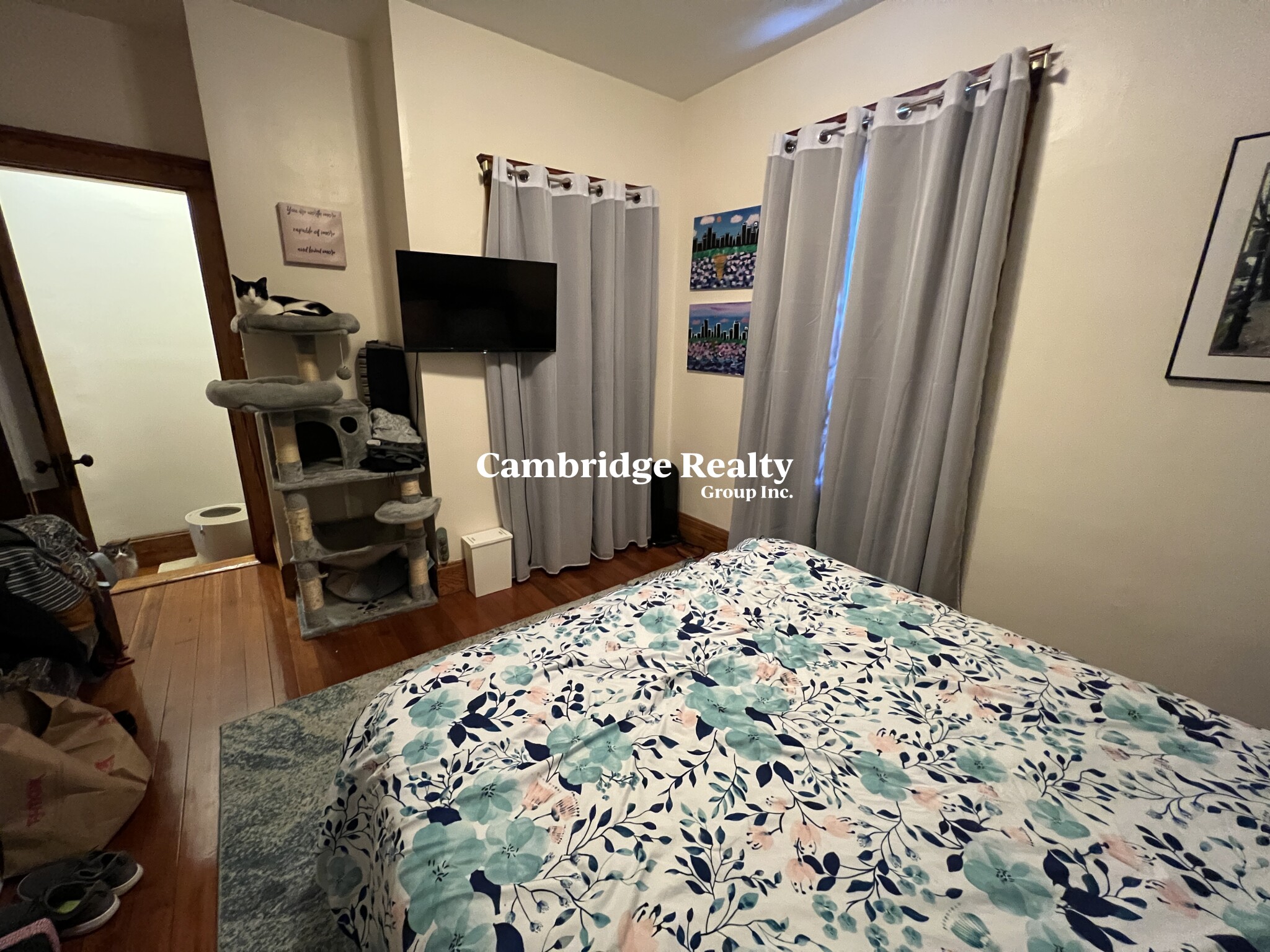 79 Capen St, Medford