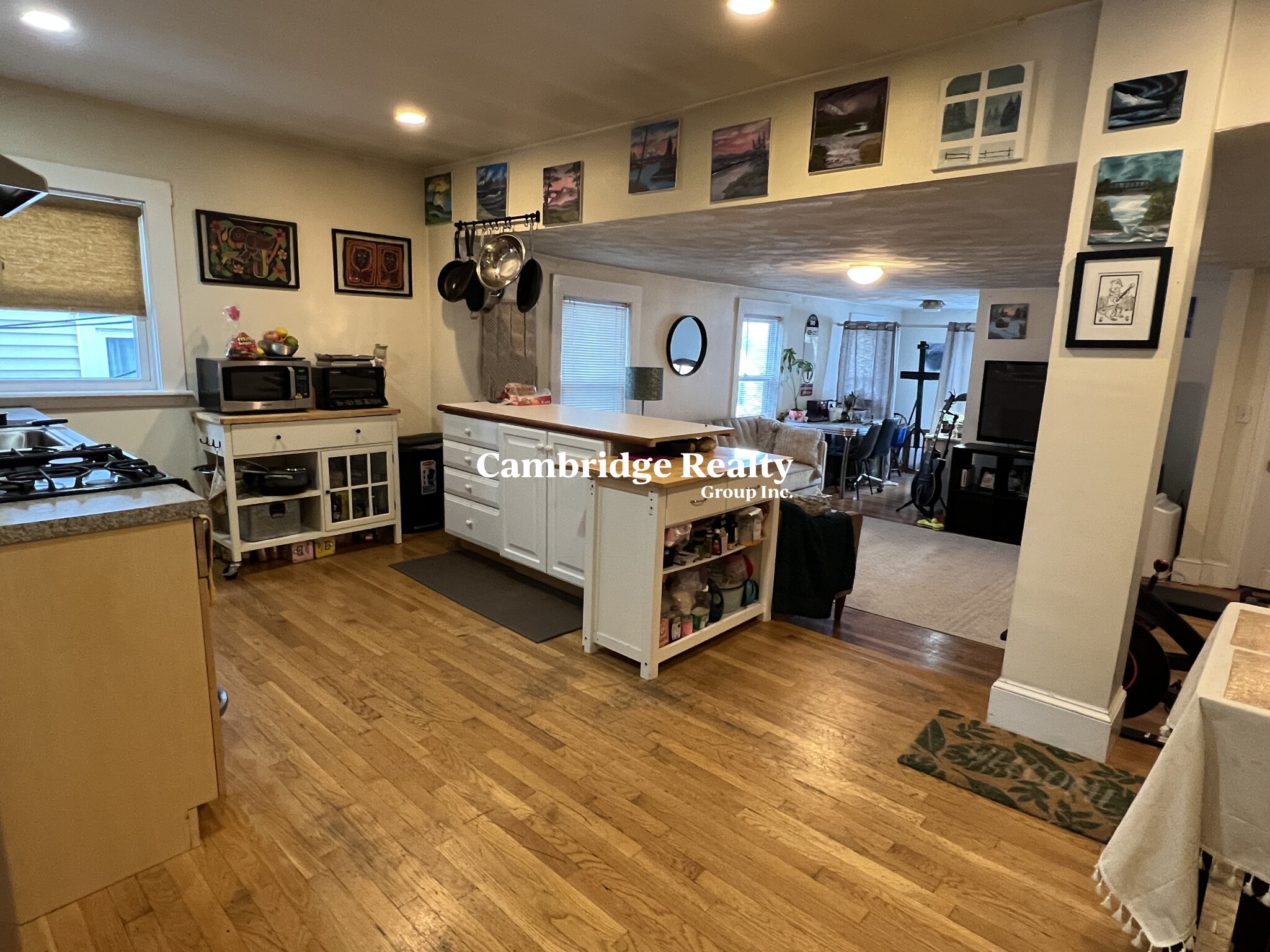 28 Cherry St, Davis Square