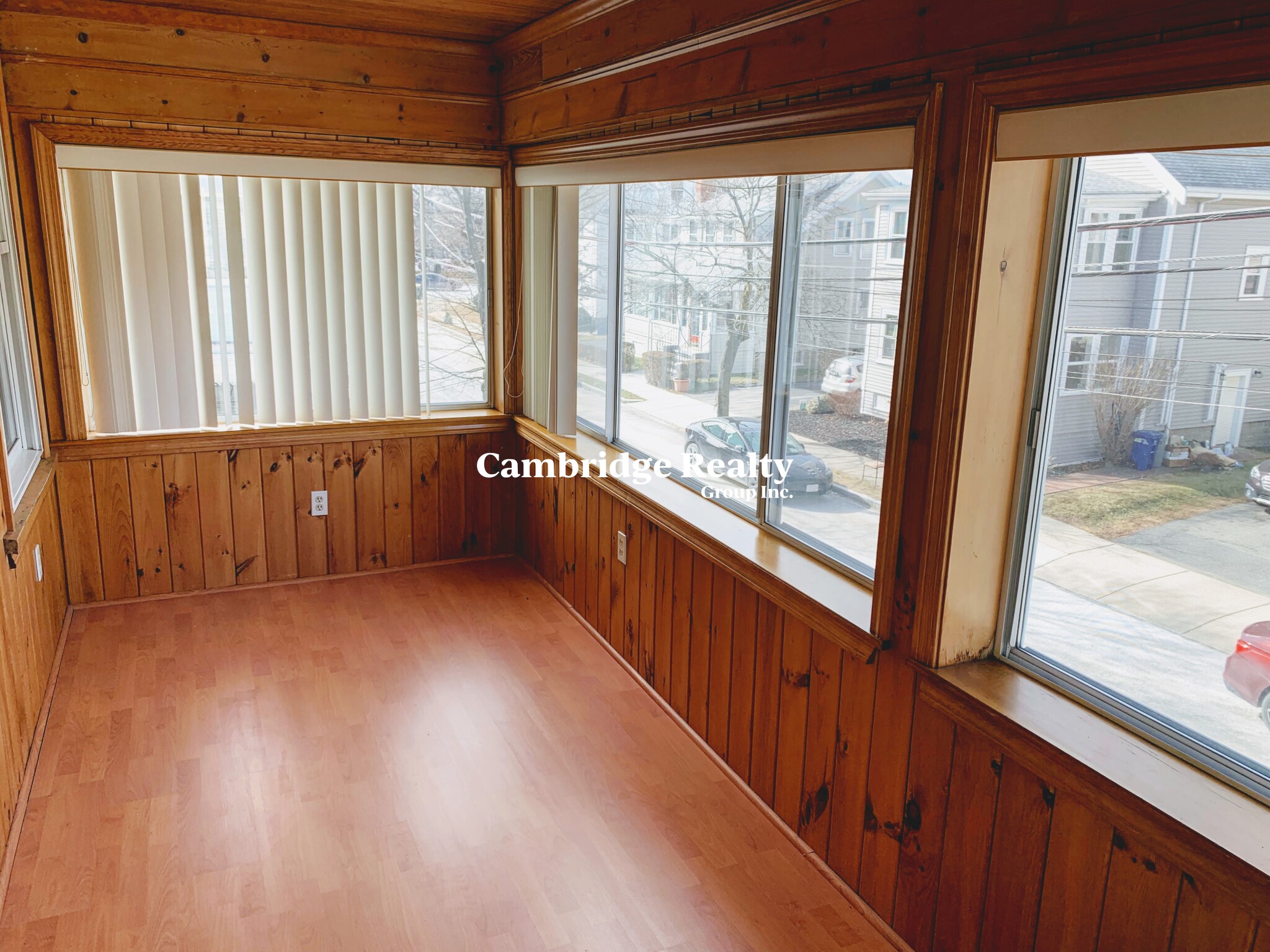 19 Adams St, Arlington