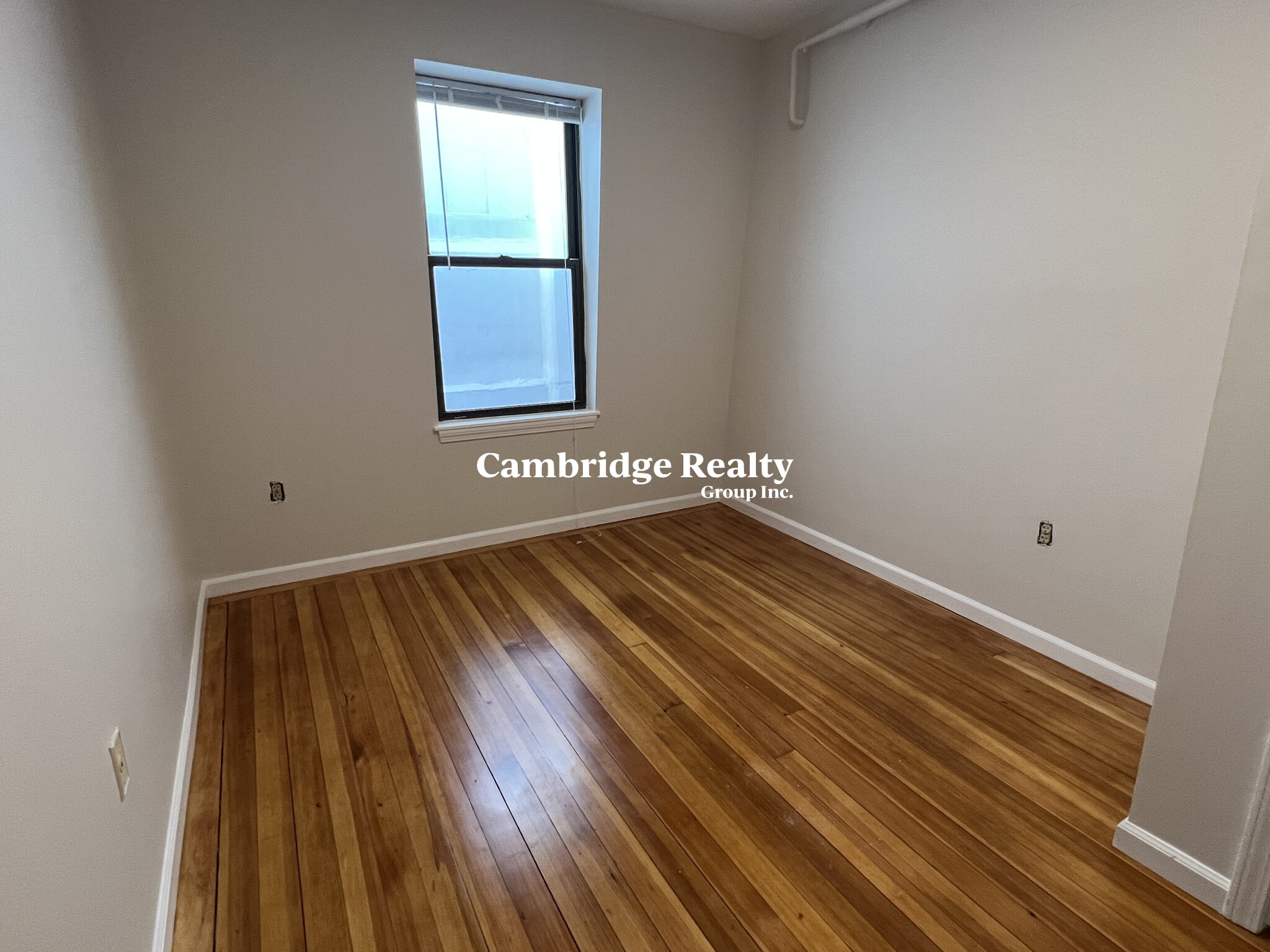 784 Main St, The Port