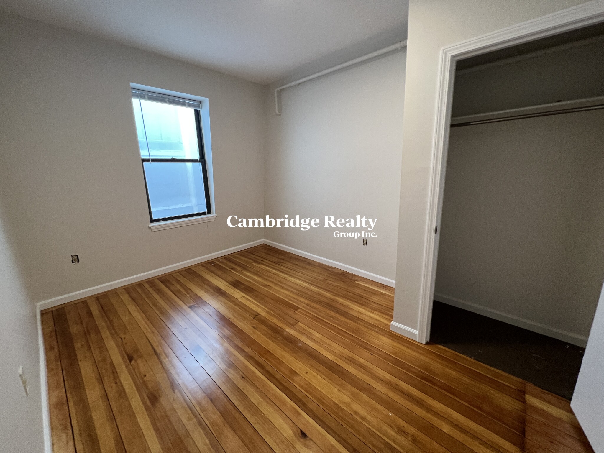 784 Main St, The Port