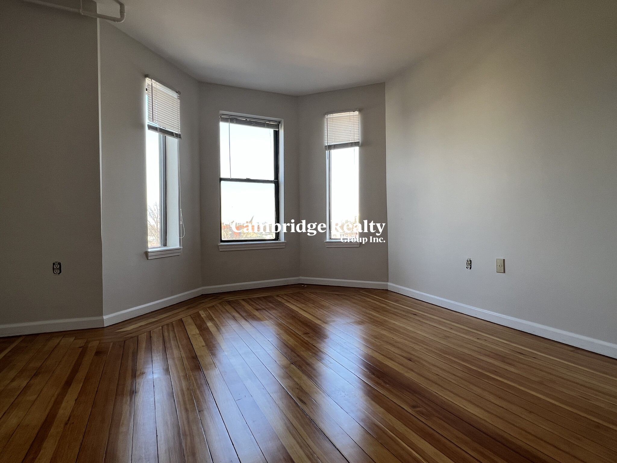 784 Main St, The Port