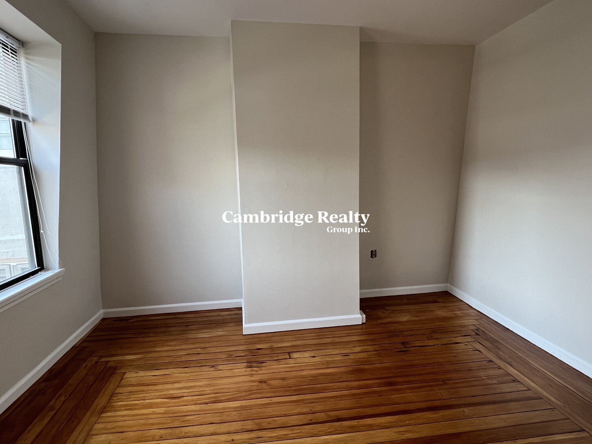 784 Main St, The Port