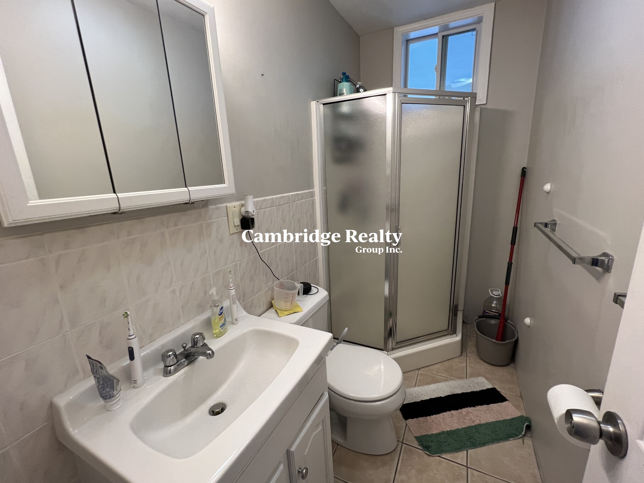 158 Holland St, Teele Square