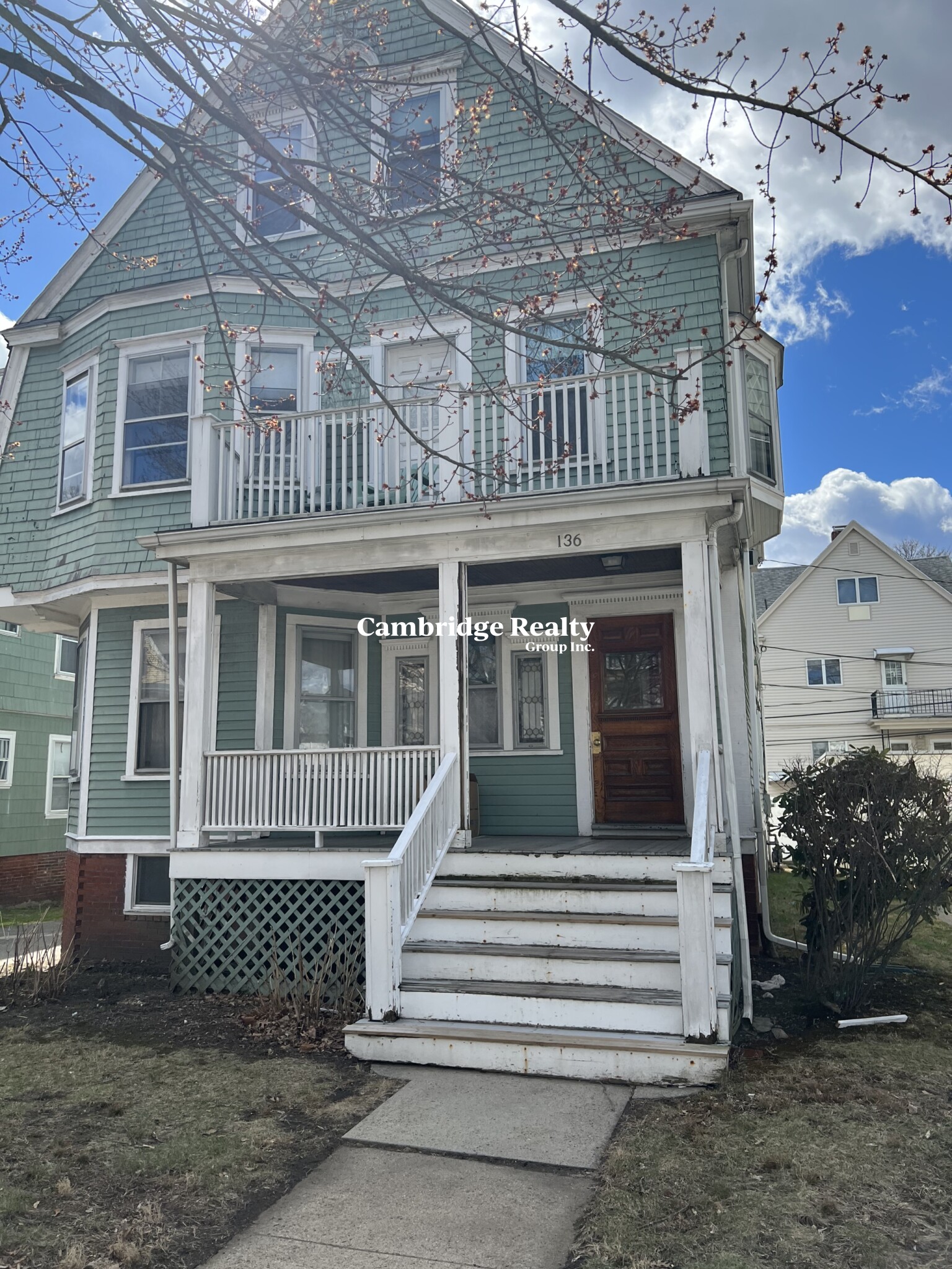 136 Powder House Blvd, West Somerville