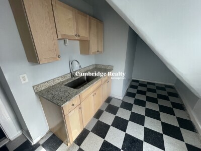 355 Medford St, Winter Hill