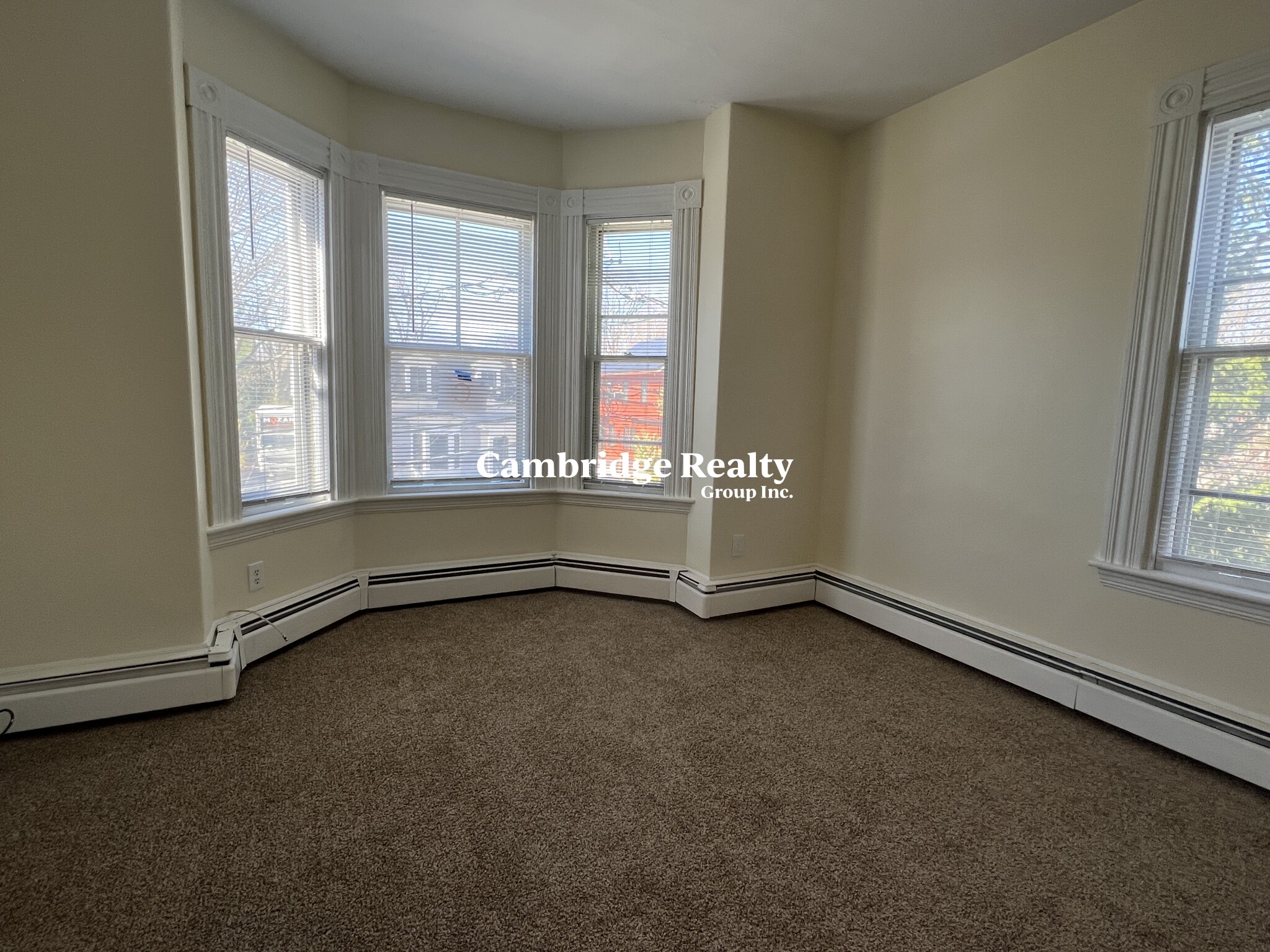 65 71 Holworthy St, West Cambridge