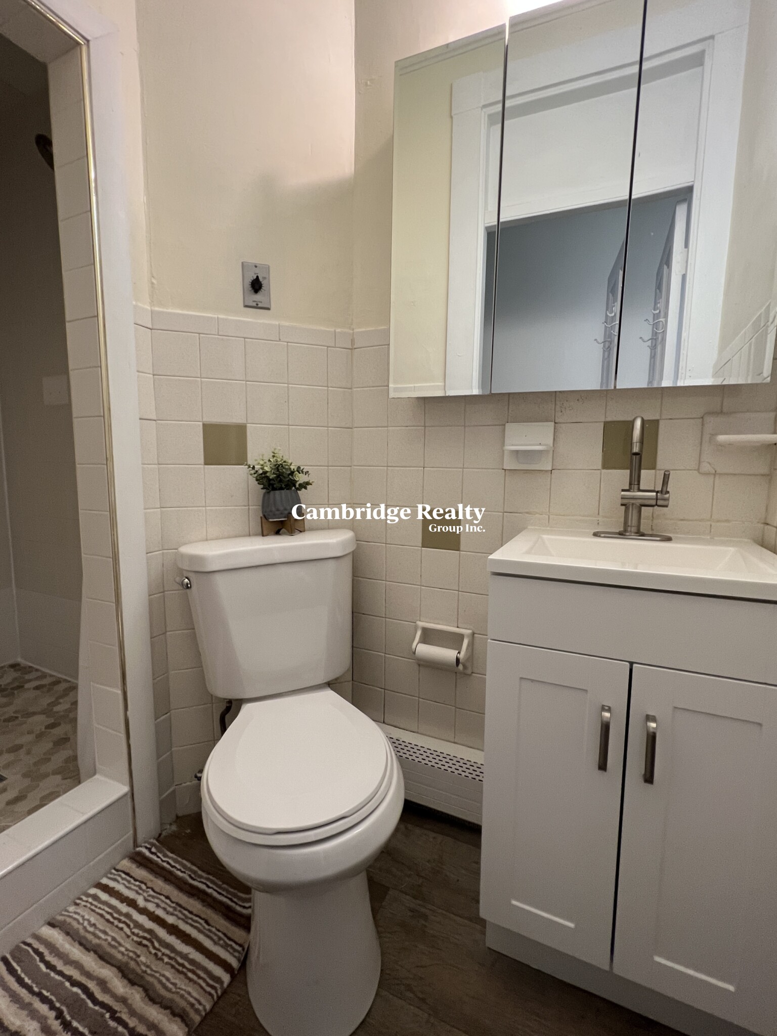 65 71 Holworthy St, West Cambridge