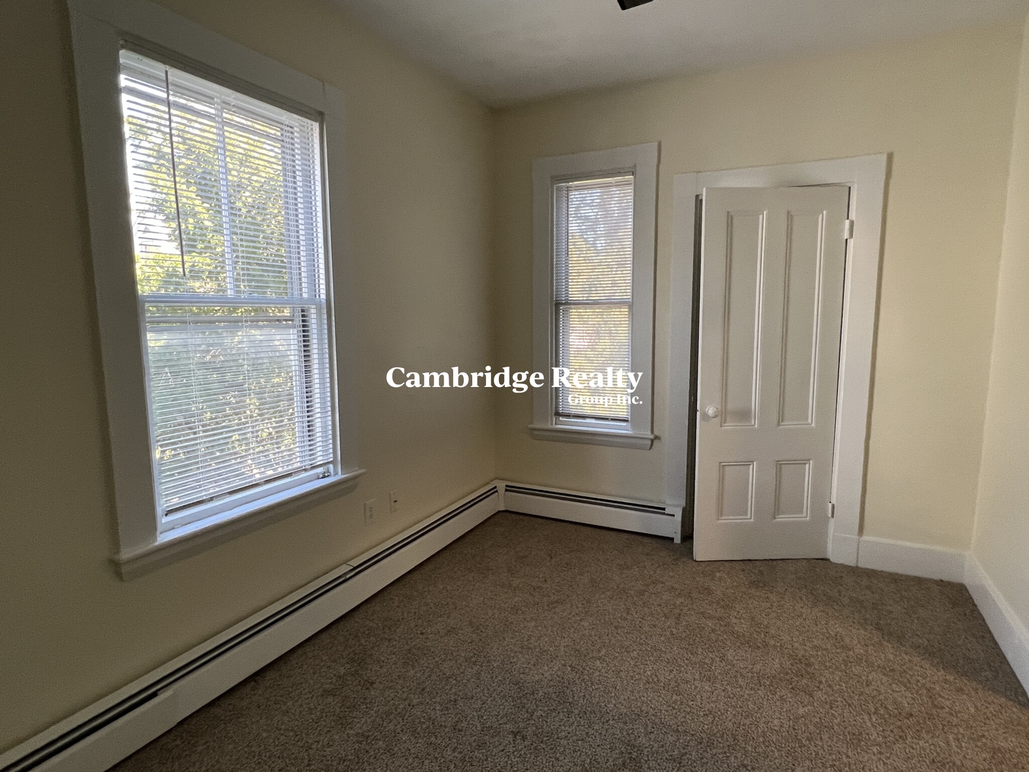 65 71 Holworthy St, West Cambridge