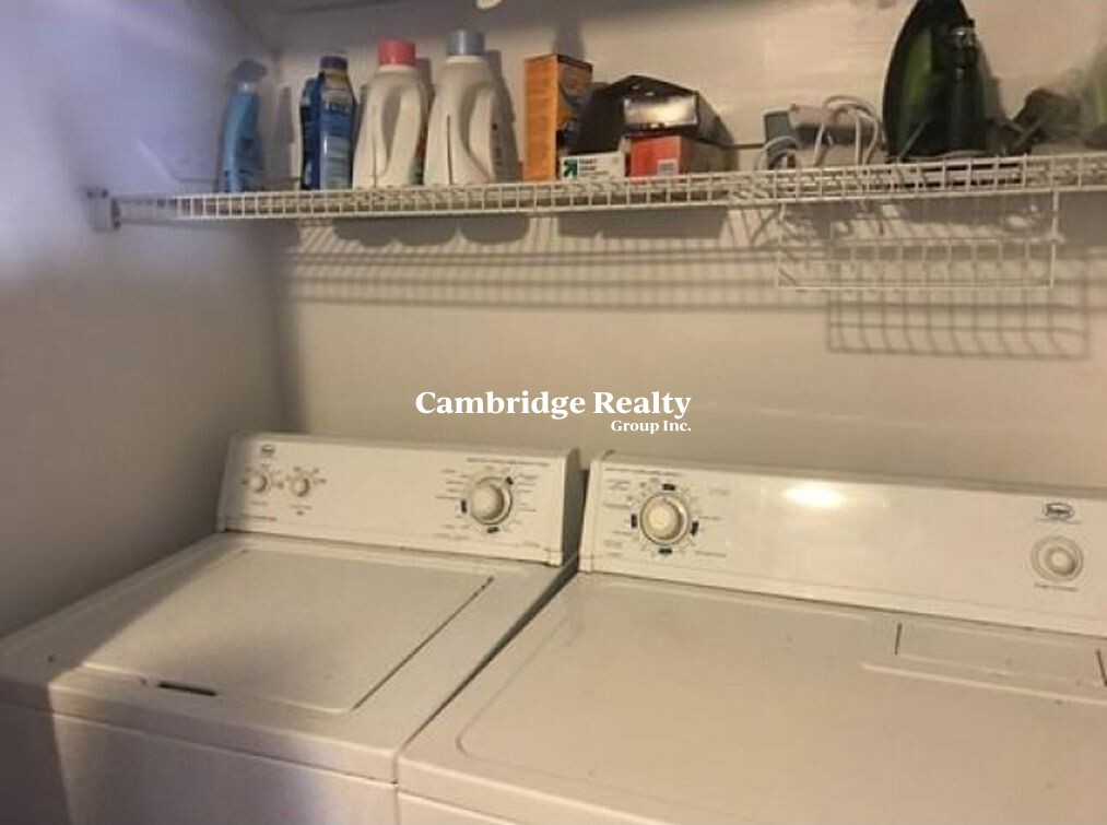 4 Field Rd, Arlington