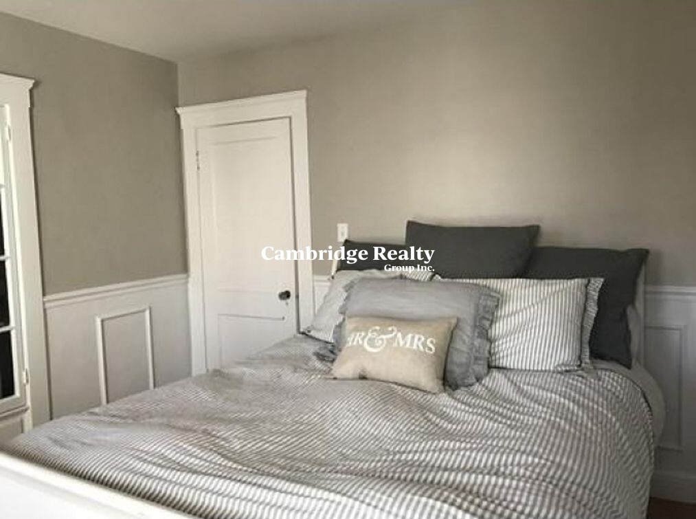 4 Field Rd, Arlington